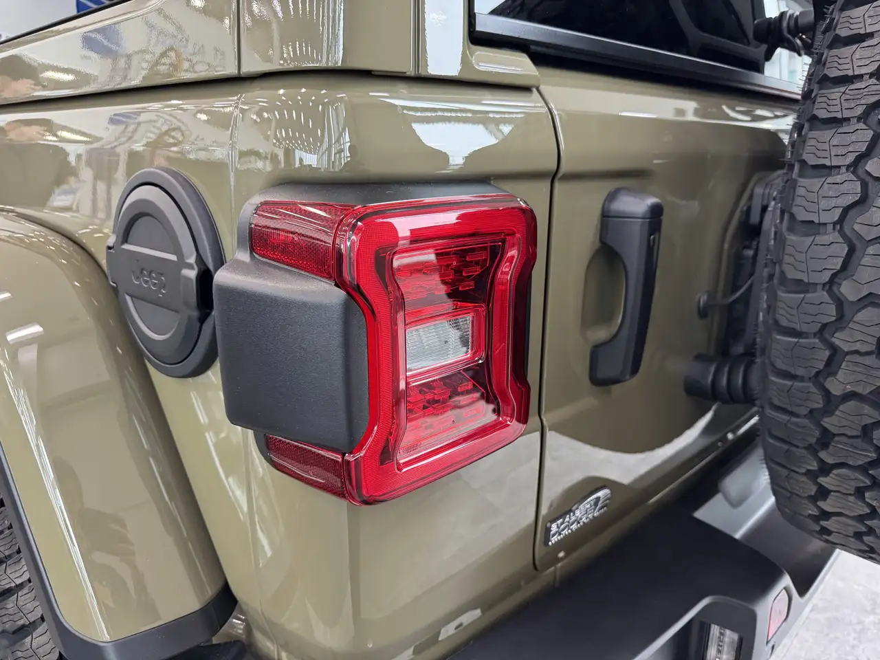 Jeep Wrangler снимка Jeep Wrangler