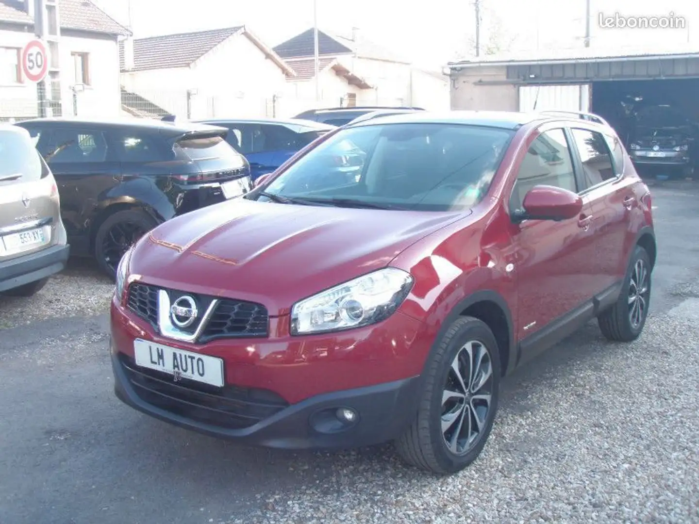Nissan Qashqai (2) 1.5 DCI 110 FAP TECHVIEW EDITION Rouge - 1