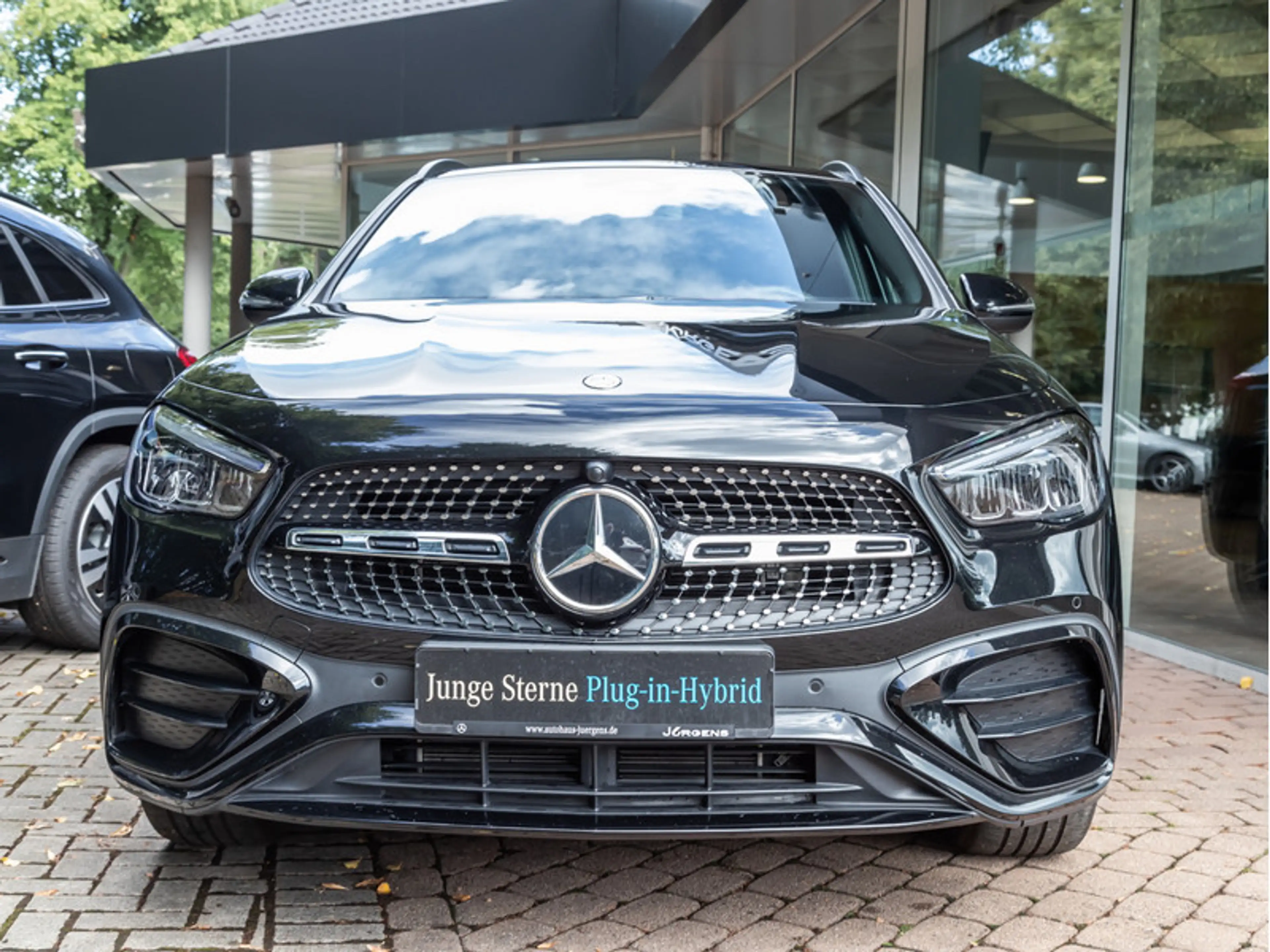 Mercedes-Benz GLA 250 e AMG-Sport/Premium/Pano/Night/Distr/Cam — photo 3