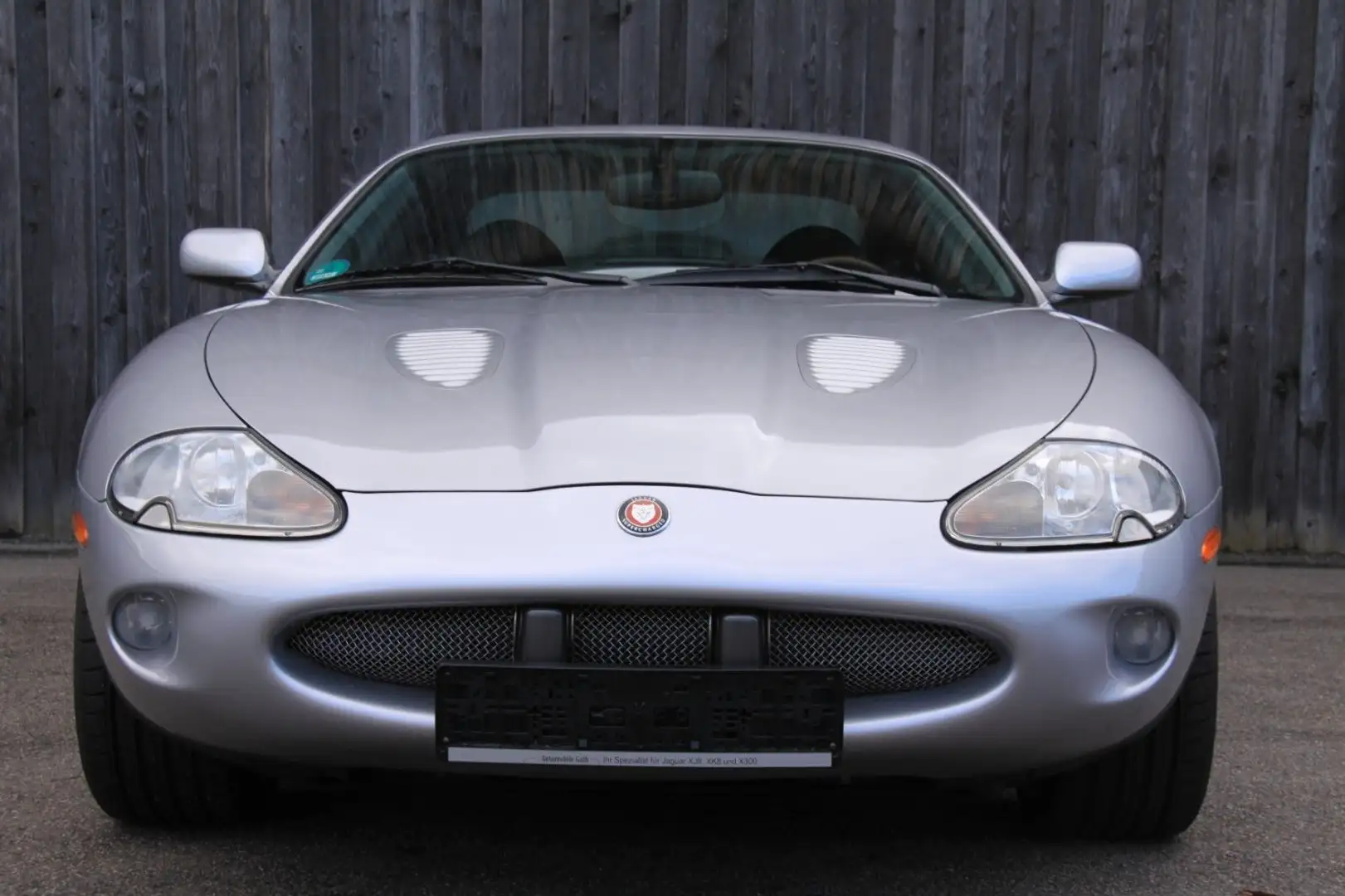 Jaguar XKR Coupe 2 Jahre Garantie srebrna - 1