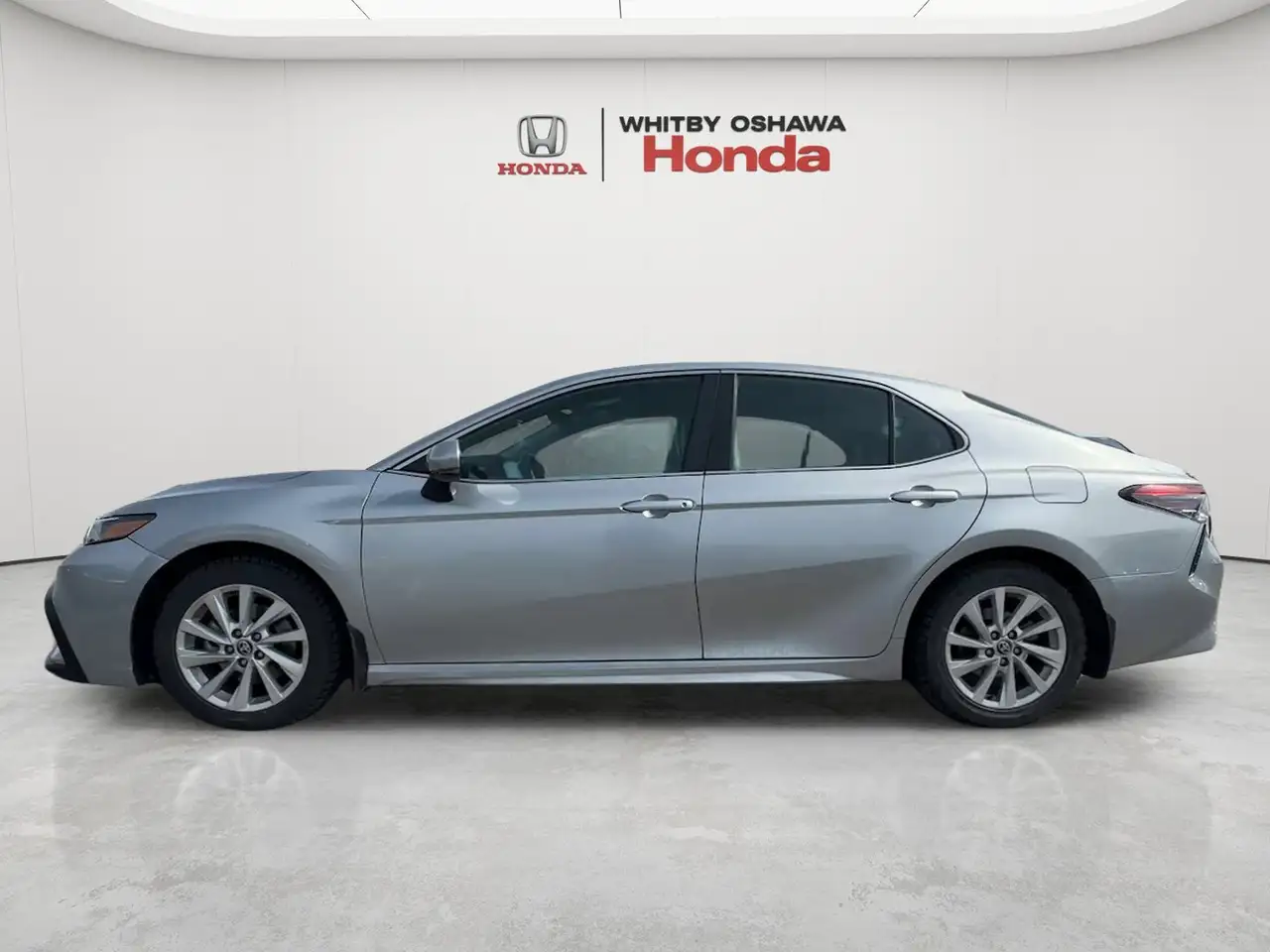 Toyota Camry снимка Toyota Camry