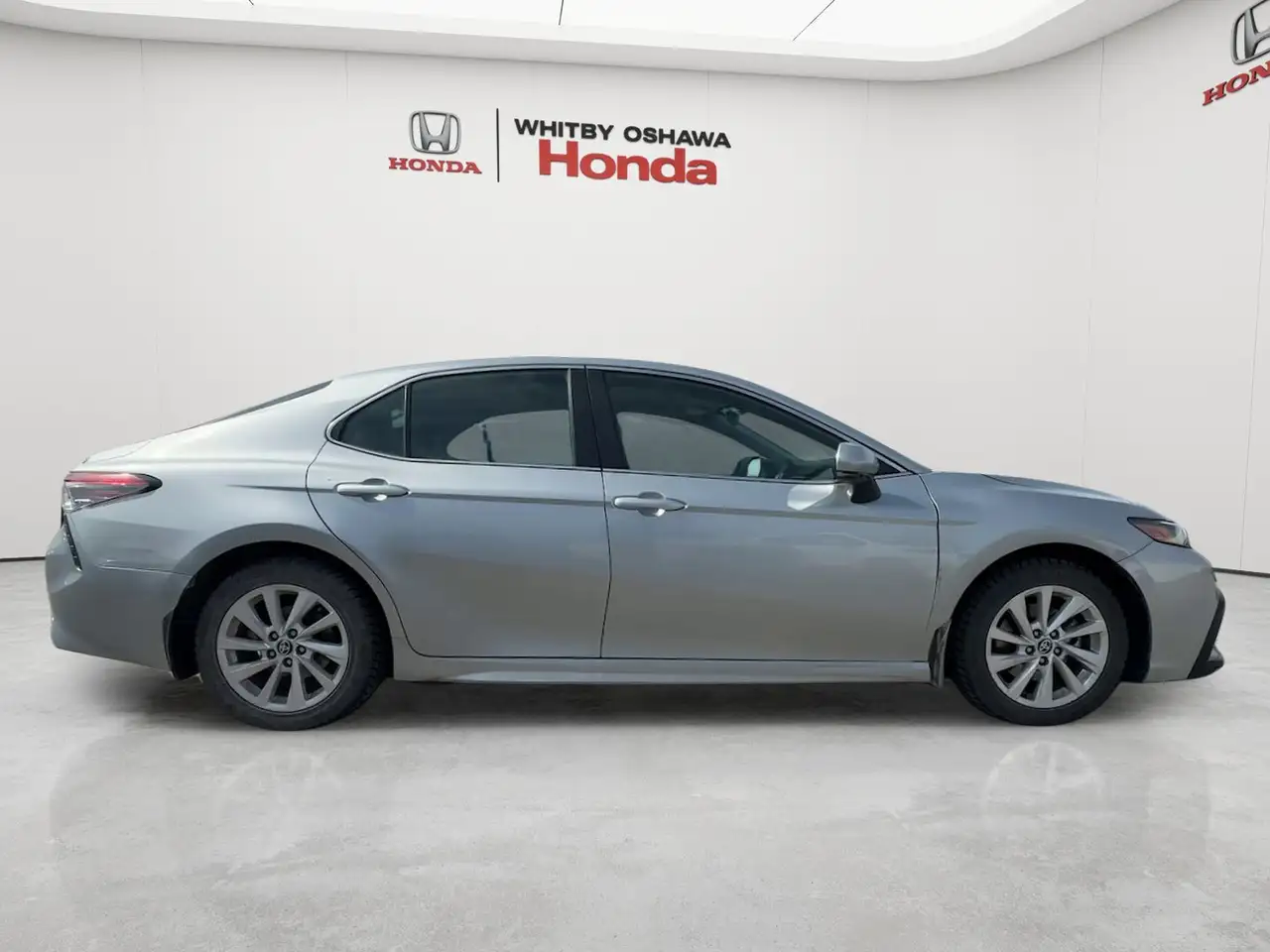 Toyota Camry снимка Toyota Camry