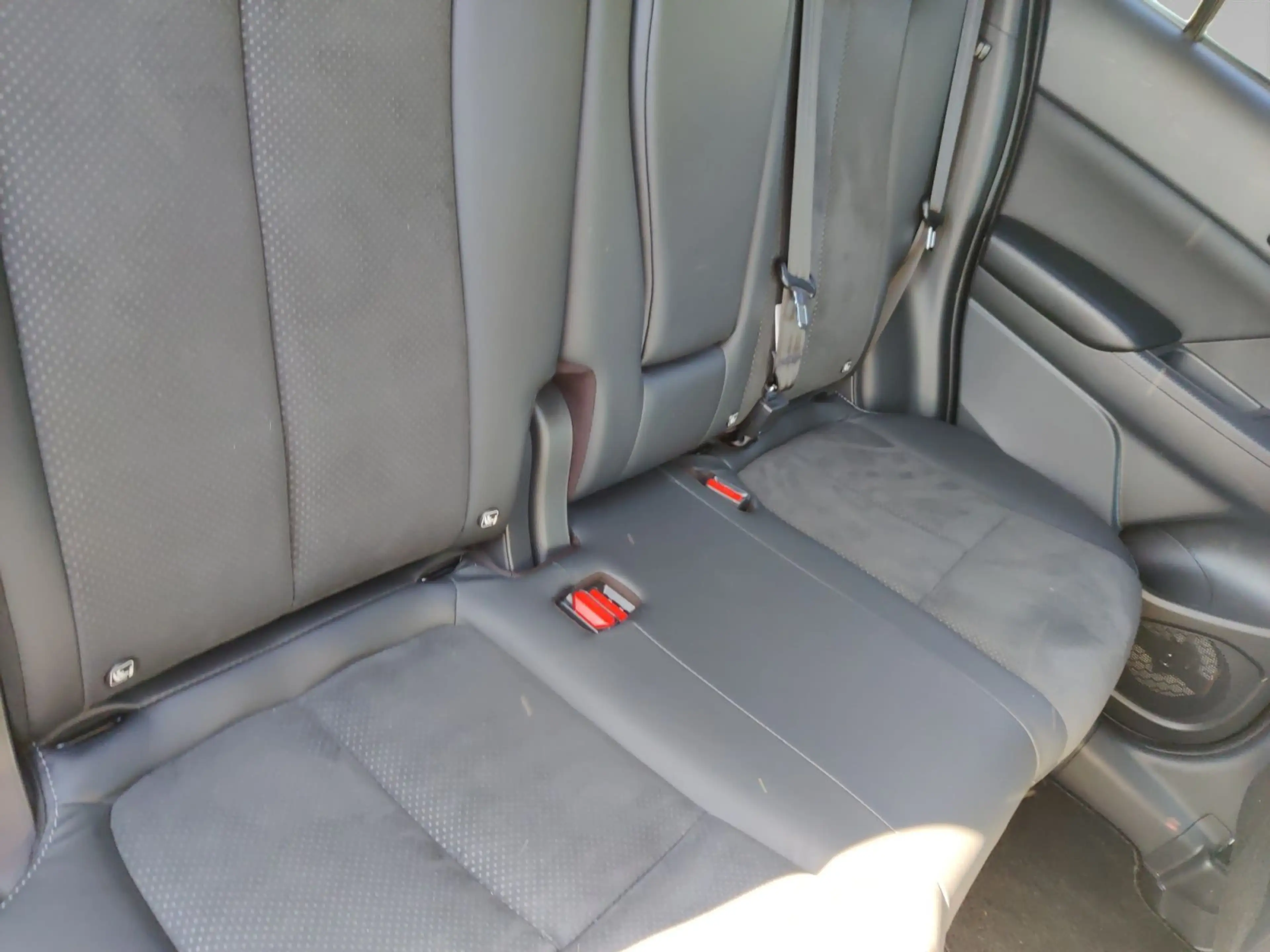 Mitsubishi Eclipse Cross 2.4 Hybrid 4WD Plus Select Standhz — photo 15