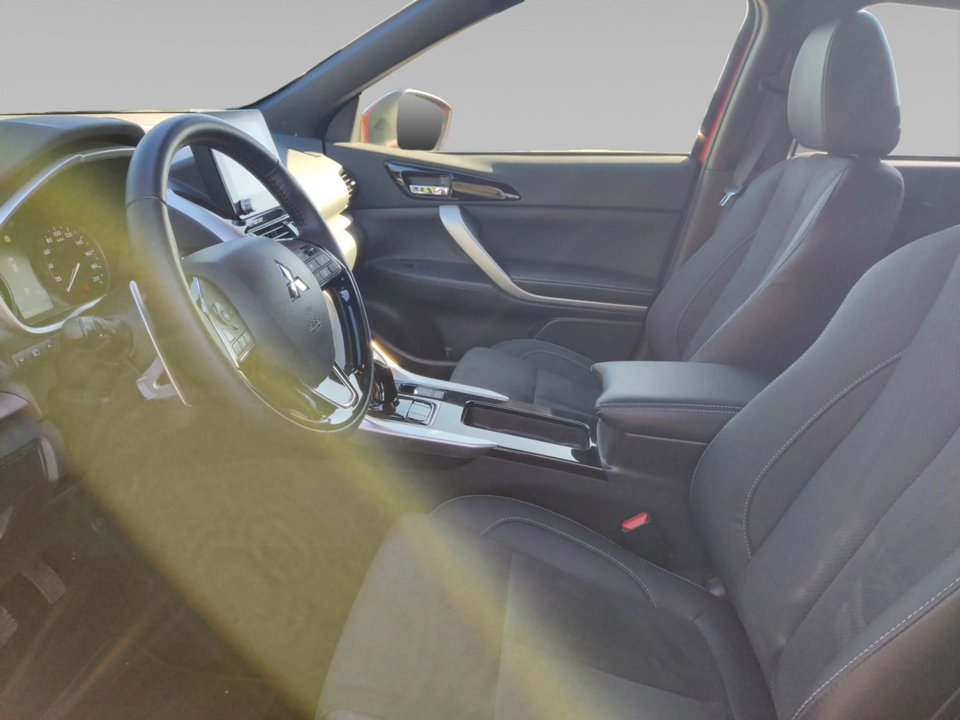 Mitsubishi Eclipse Cross 2.4 Hybrid 4WD Plus Select Standhz — photo 12