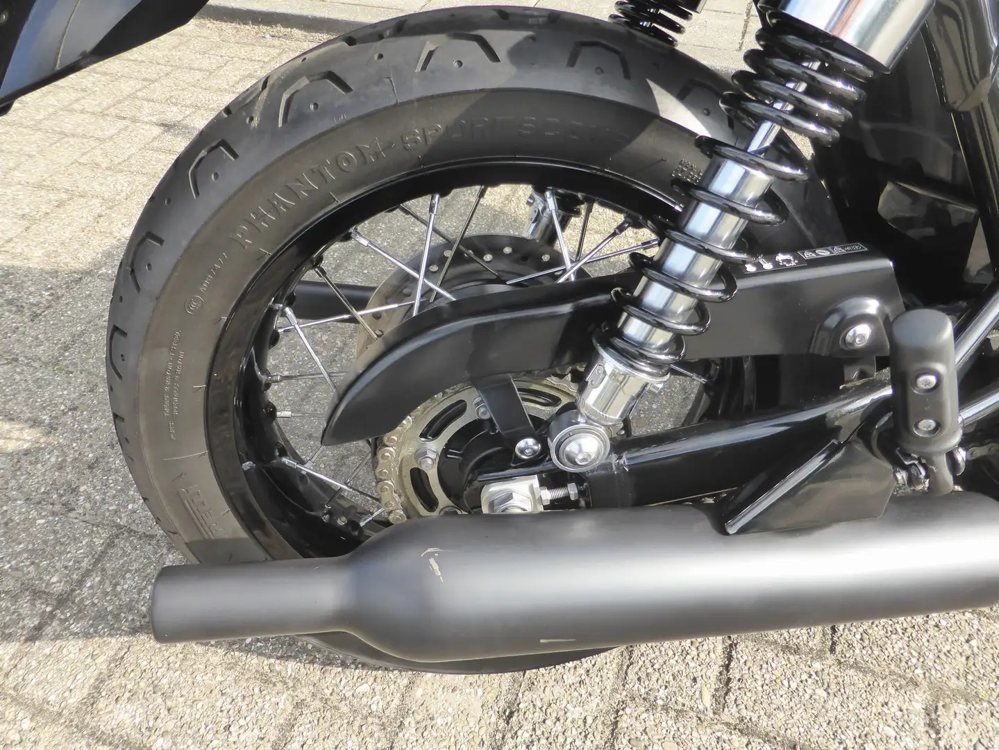 Triumph Bonneville T120 Black normaal Bonneville T120 Black Zwart - 2