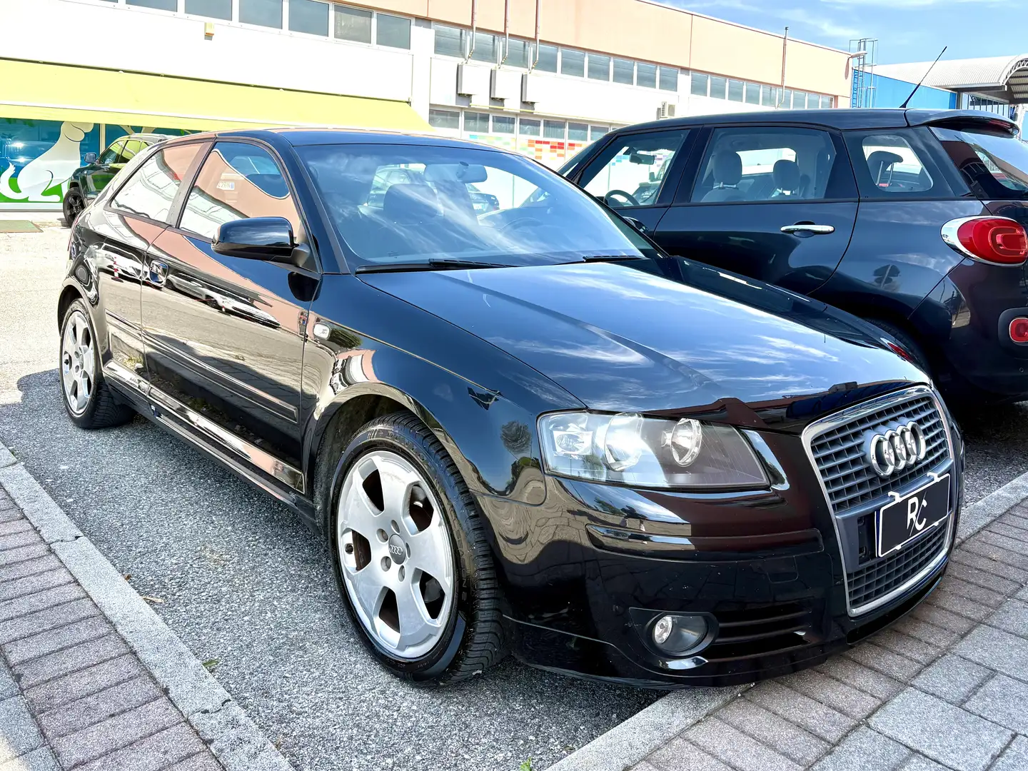 Audi A3 1.6 fsi Ambition 115cv FL - 1