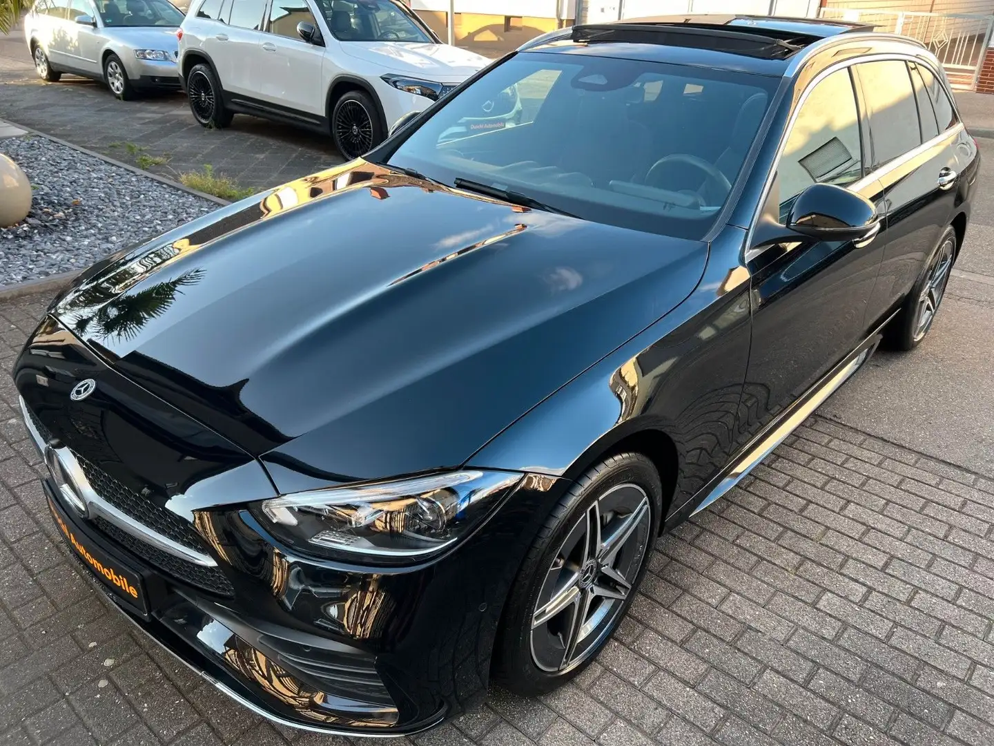 Mercedes-Benz C 300 e T AMG! PANO! DIST.! AHK! 360°! DIGITAL! Noir - 1
