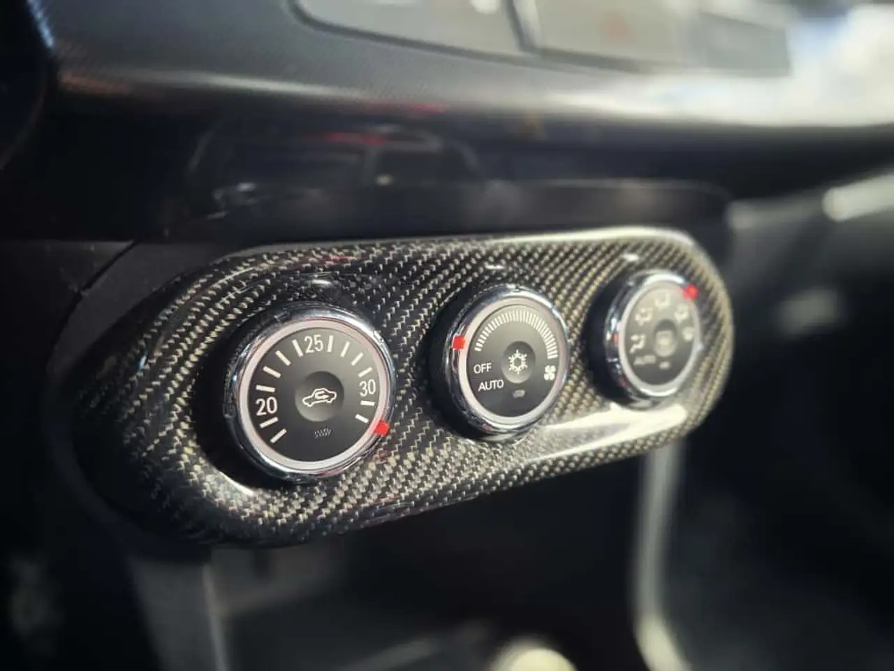 Mitsubishi Lancer снимка Mitsubishi Lancer