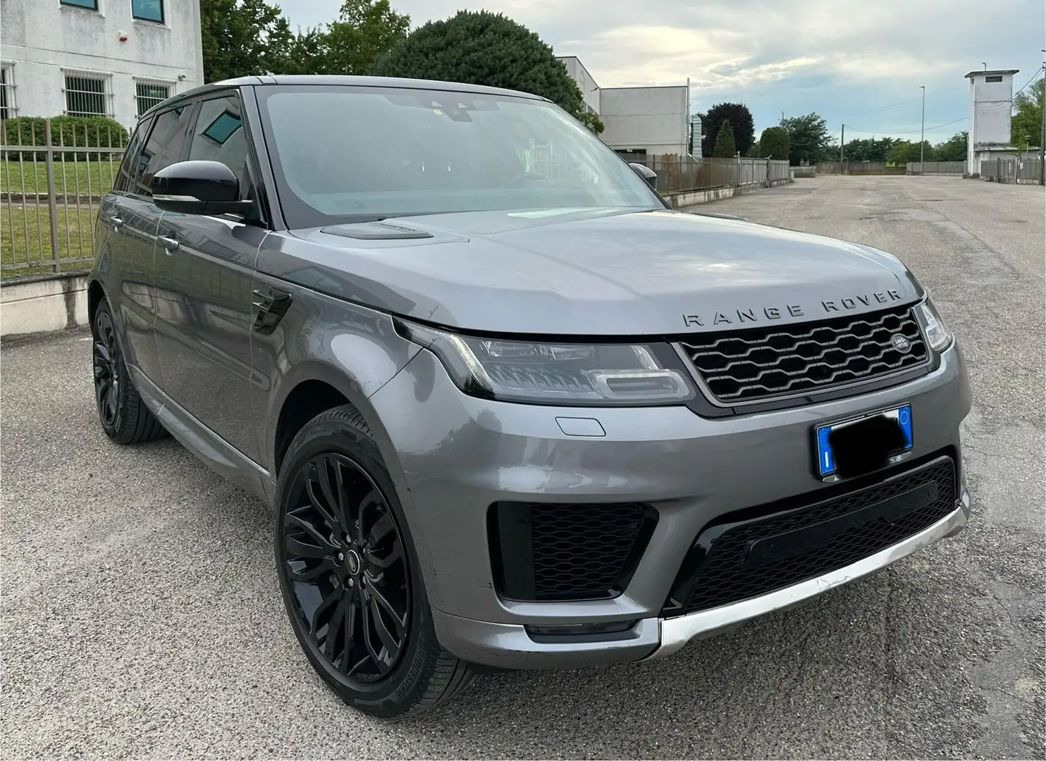 Land Rover Range Rover Sport Range Rover Sport  3.0d HSE Dynamic Stealth 249cv Grigio - 2