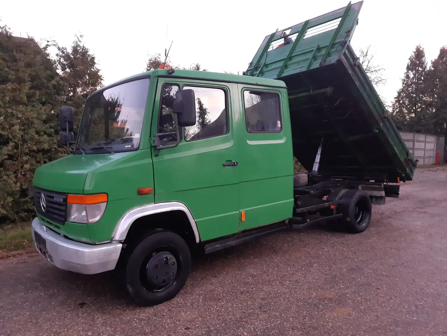 Mercedes-Benz Vario Vario 612 3500kg kipper Meiller B Führerschein !! Grün - 1
