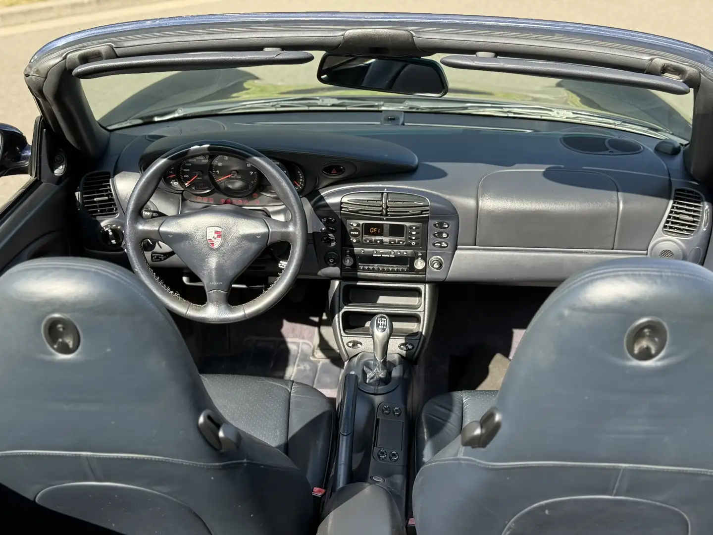 Porsche 996 911 Carrera Cabrio - 2