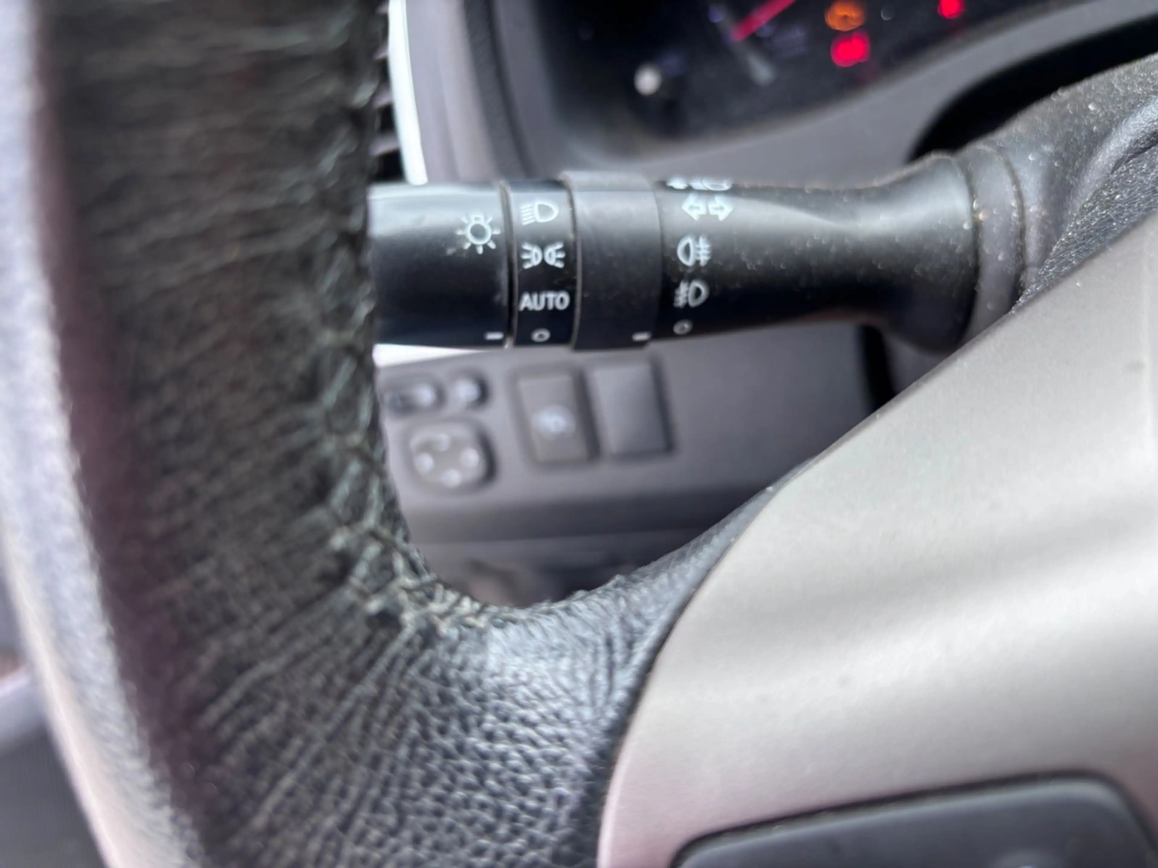 Toyota Avensis 2,2 D-4D 150 Kombi Edition*Navi/1.Hand* — photo 10