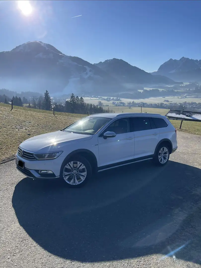 Volkswagen Passat Alltrack Passat Alltrack BMT 2,0 TDI SCR 4Motion DSG Weiß - 2