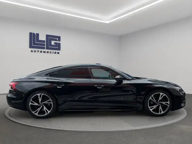Audi E-Tron GT view 8