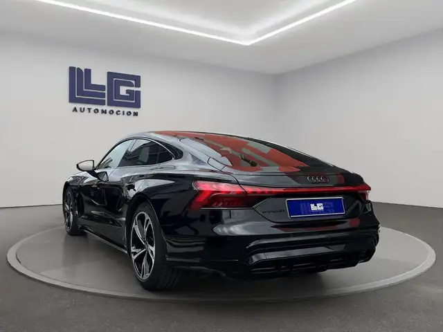 Audi E-Tron GT view 5