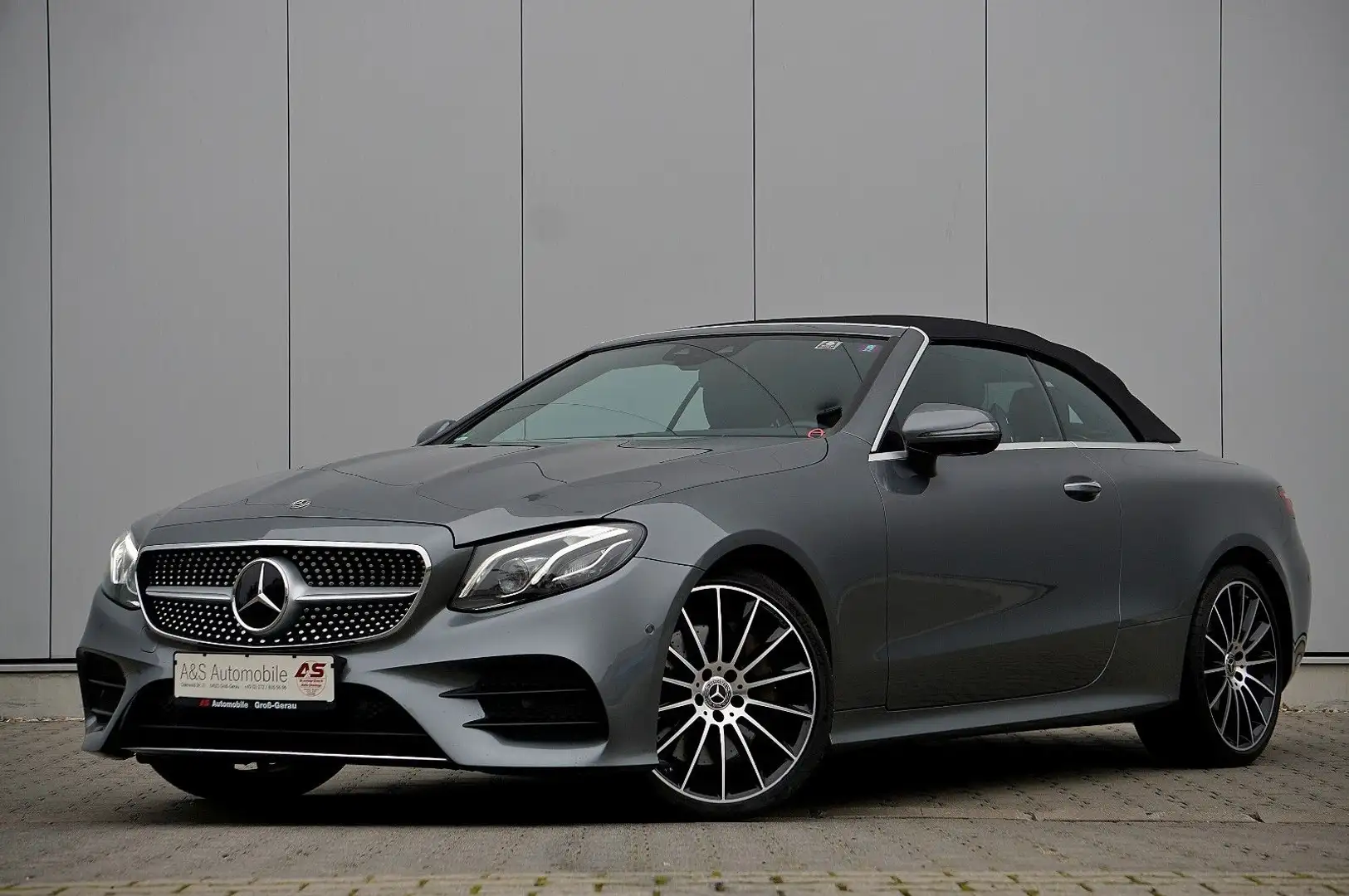 Mercedes-Benz E 400 4-Matic Cabrio *UNFALLFREI *AMG *VOLL Gris - 2