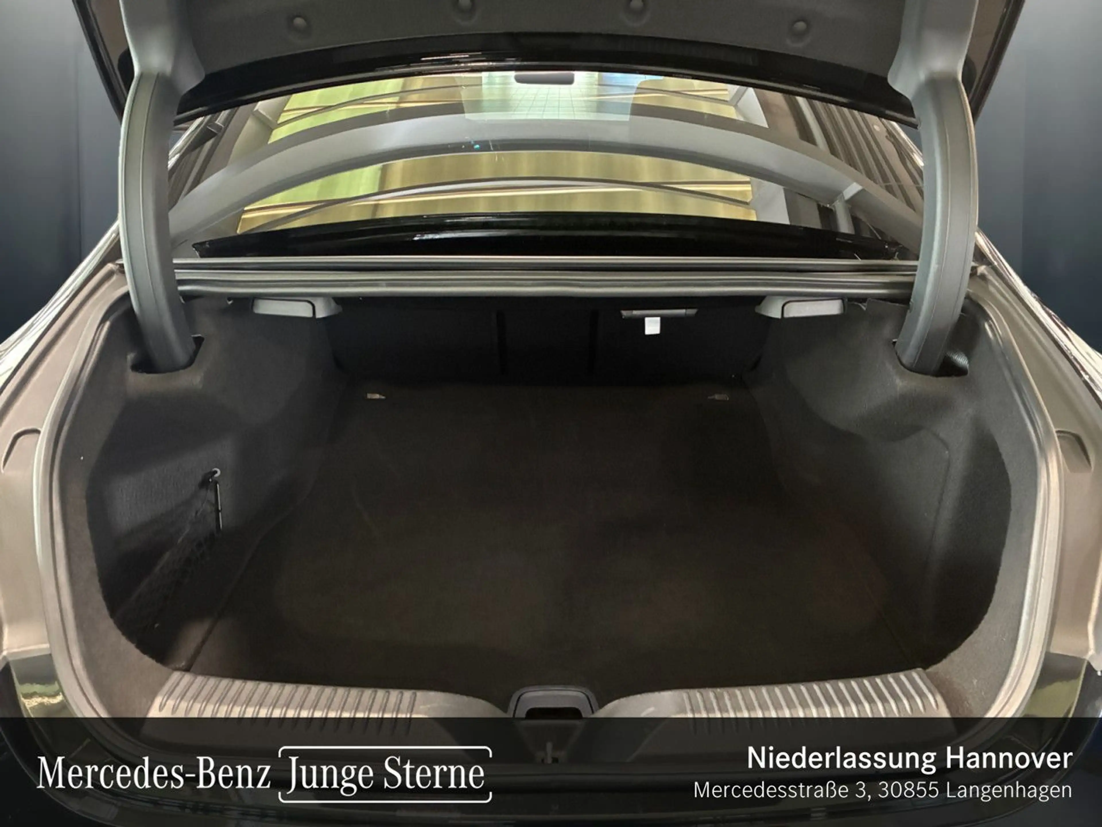 Mercedes-Benz CLS 400 d Cp. 4M AMG designo Fahrass WideScreen 9G — photo 6