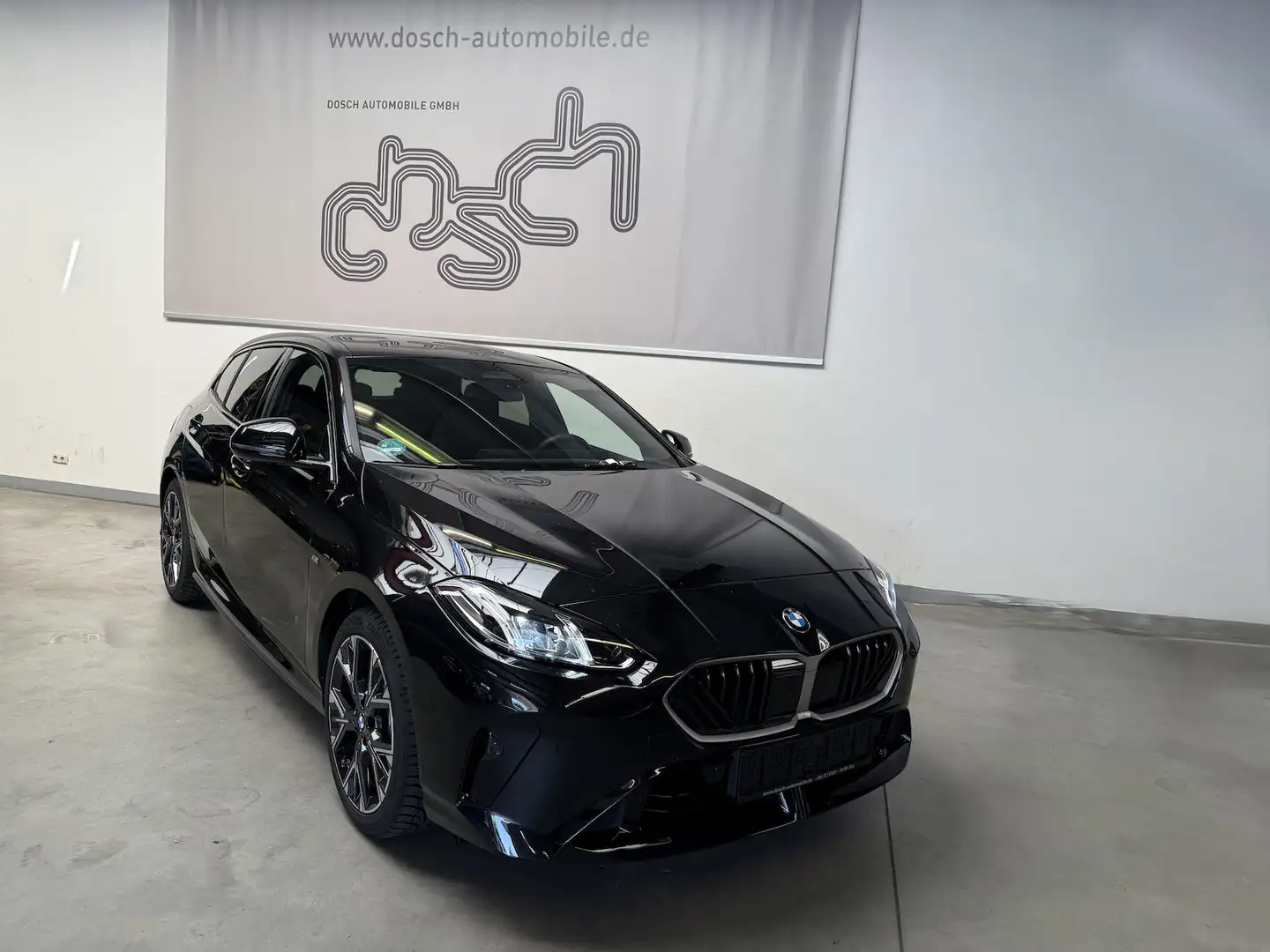 BMW 118 118d M Sport /Sitzhz./Privacy/NAVI/LED/PDC Schwarz - 1