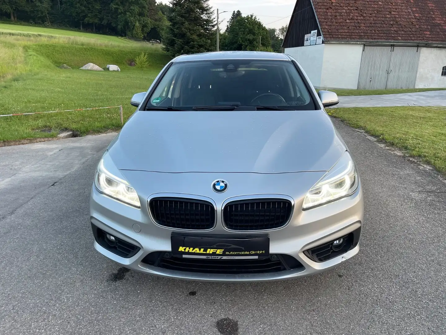 BMW 218 Baureihe 2 Active Tourer 218 i Ezüst - 2