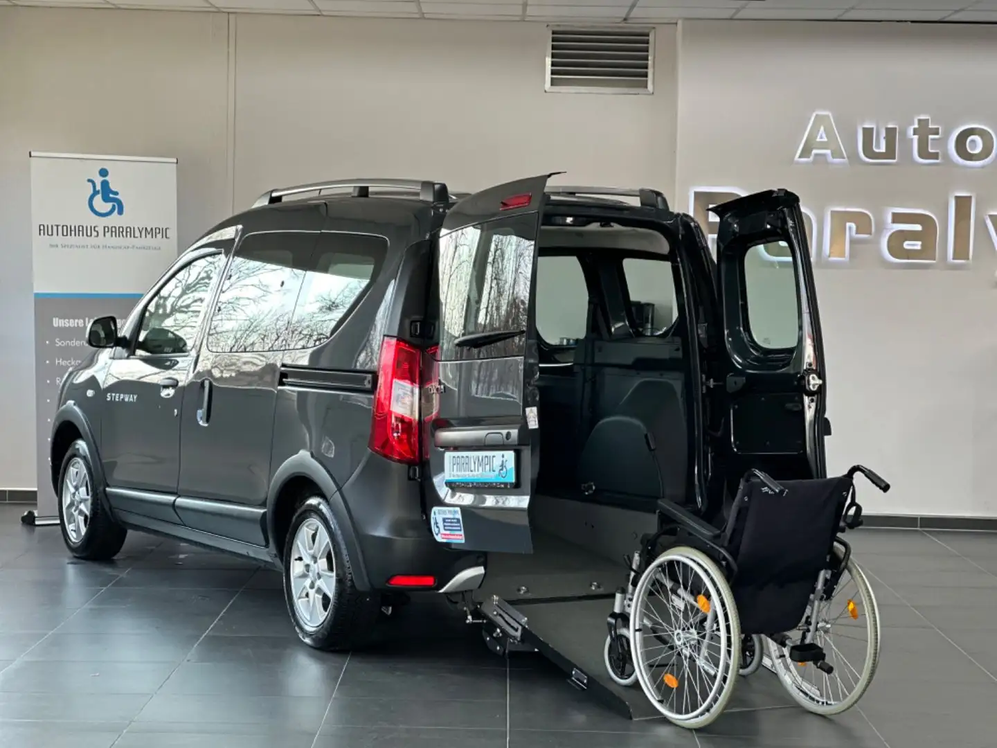 Dacia Dokker Stepway Pro Behindertengerecht-Rampe Grijs - 1