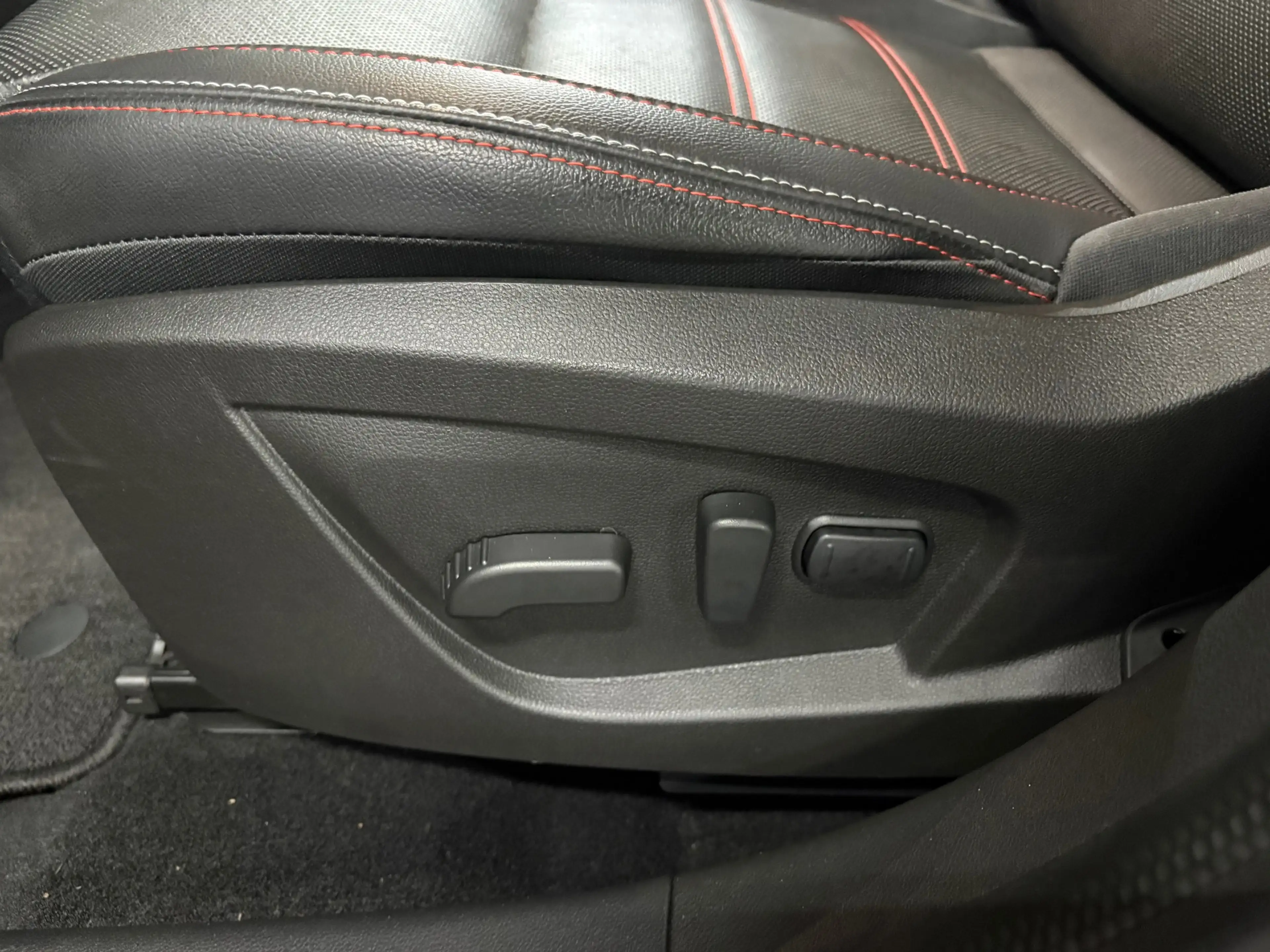 Renault Arkana 1.6 E-Tech Hybrid 145 R.S. Line/ NL auto/ Eerste e — photo 11