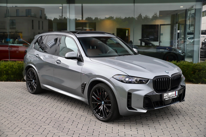 BMW X5 xDrive50e PHEV M-Pack - Augmented Reality - Pano - 360 - H/K - Trekhaak - Ambiant - ...