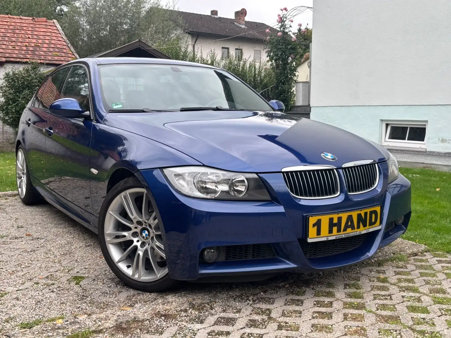 BMW 335 i e90 aus 1.Hand+M-Paket ab Werk+BMW Service Bleu - 2
