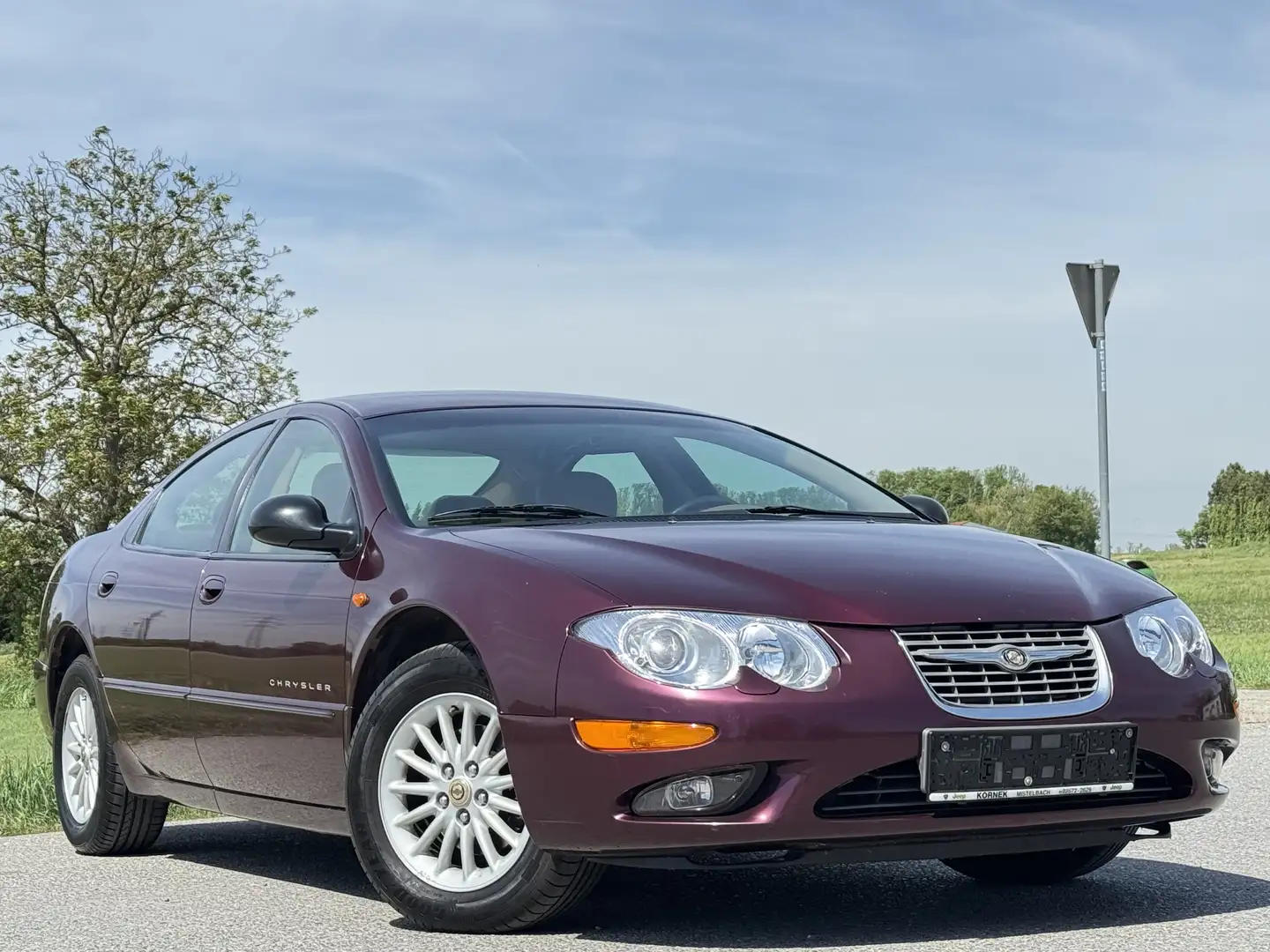 Chrysler 300 M 2,7 V6 Aut. NUR 56.500 KM / 1.Besitz / Pickerl NEU - 1