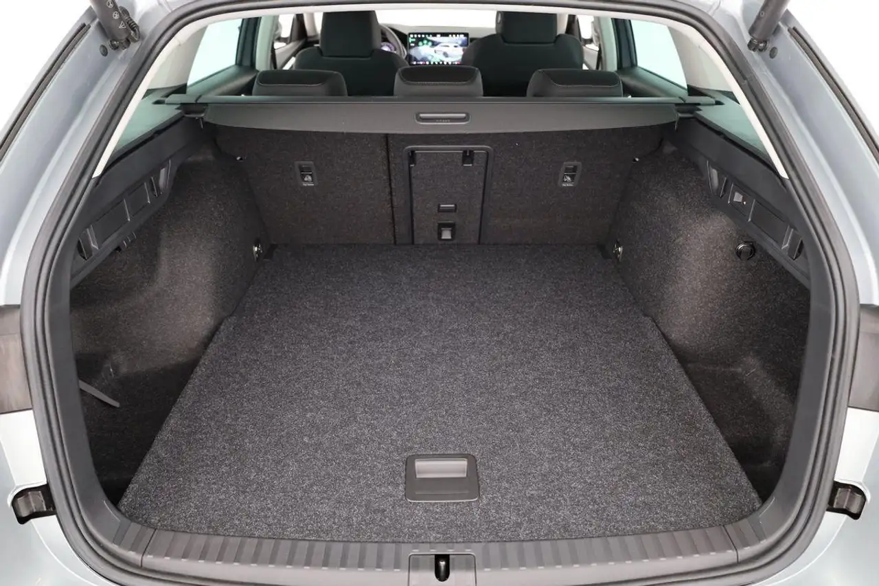 Skoda Octavia 2026 — фото 12