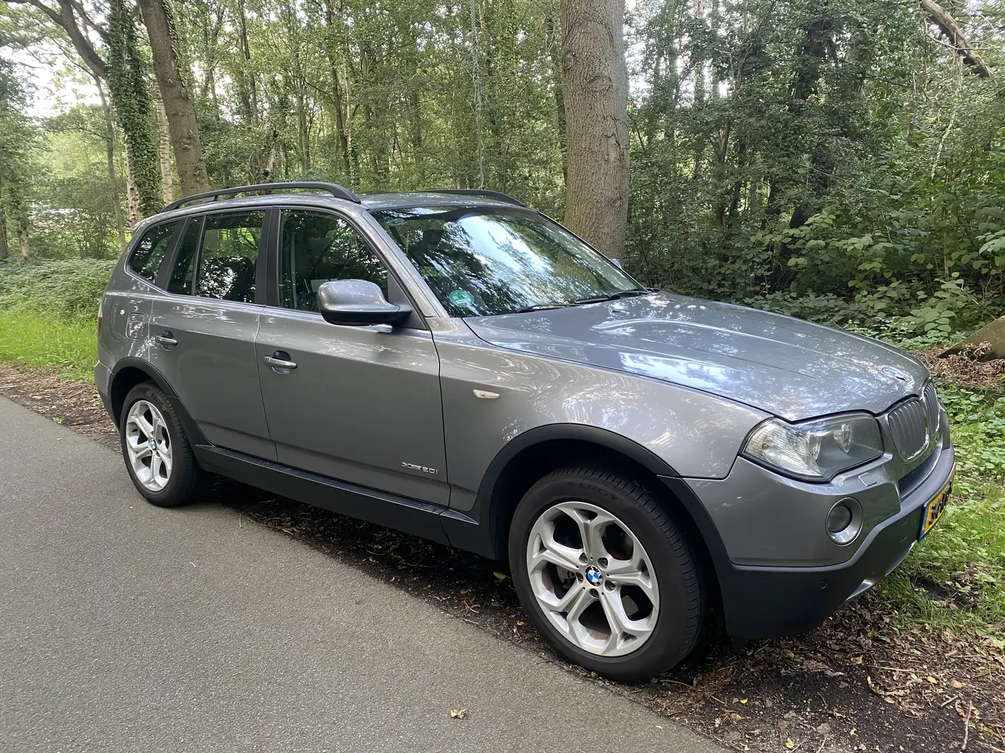 BMW 2.0i Сірий - 2