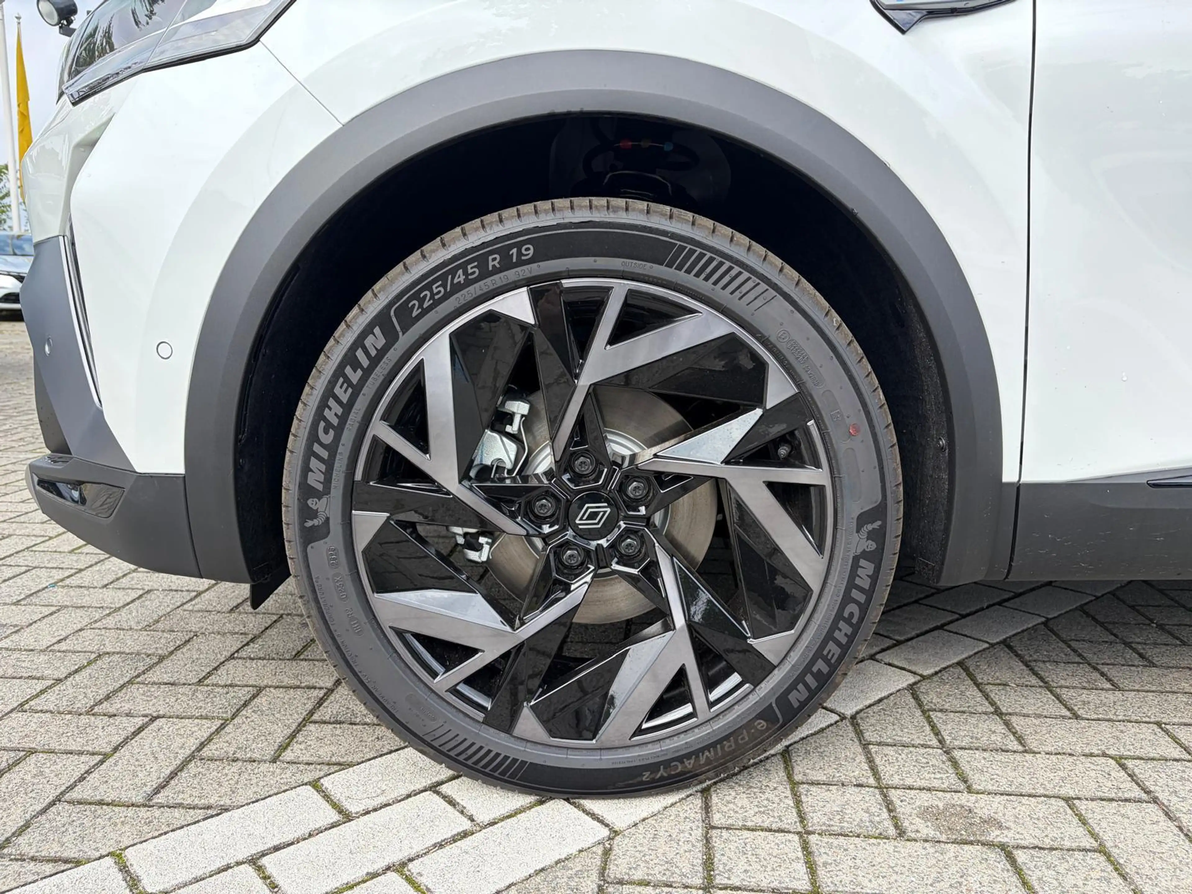 Renault Symbioz Esprit Alpine Full Hybrid E-Tech 160 l € 5.427 voo — photo 8