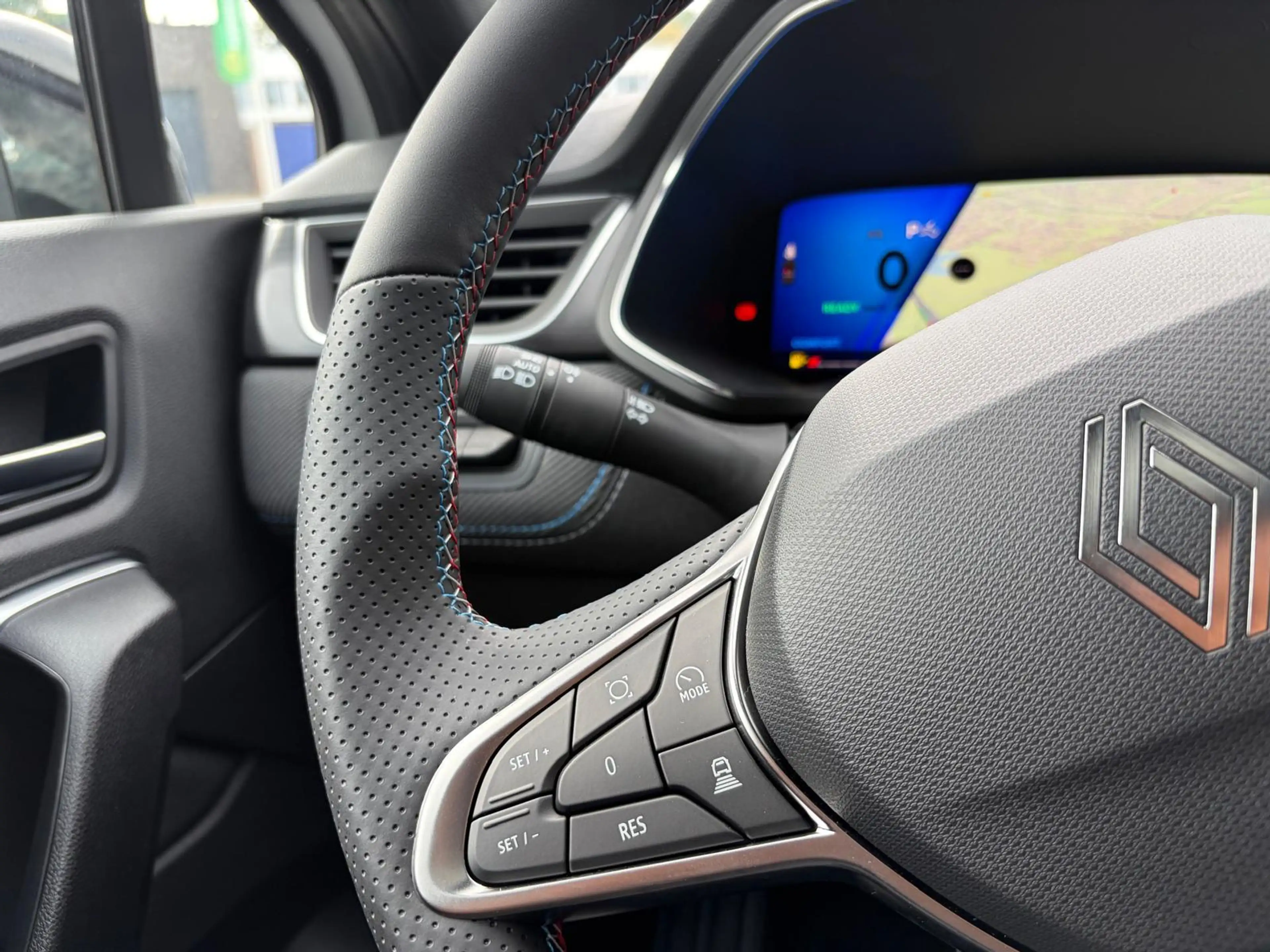 Renault Symbioz Esprit Alpine Full Hybrid E-Tech 160 l € 5.427 voo — photo 15