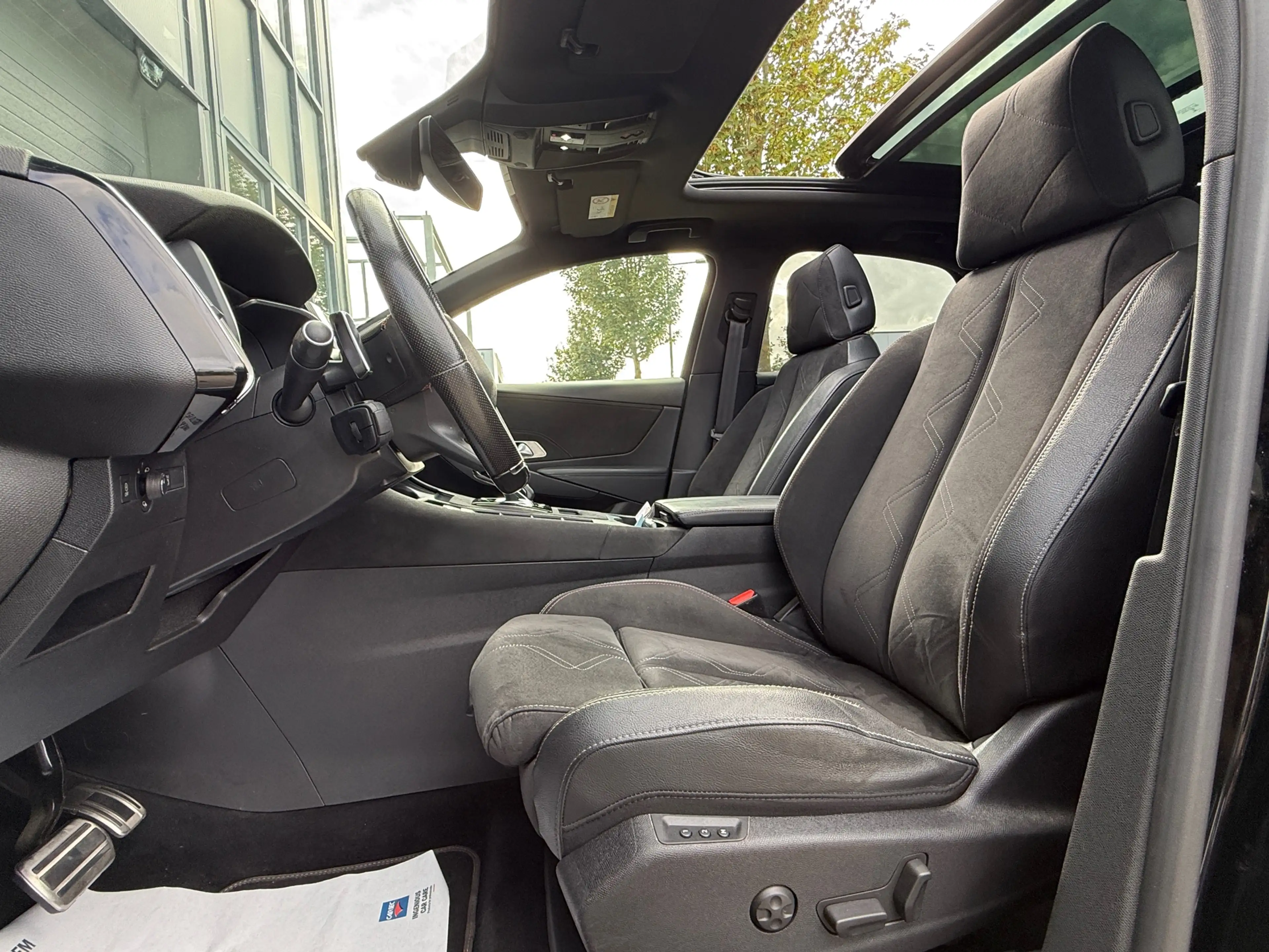 DS Automobiles DS 7 Crossback 1.6 PureTech Performance Line / LEUKE OPTIES — photo 7