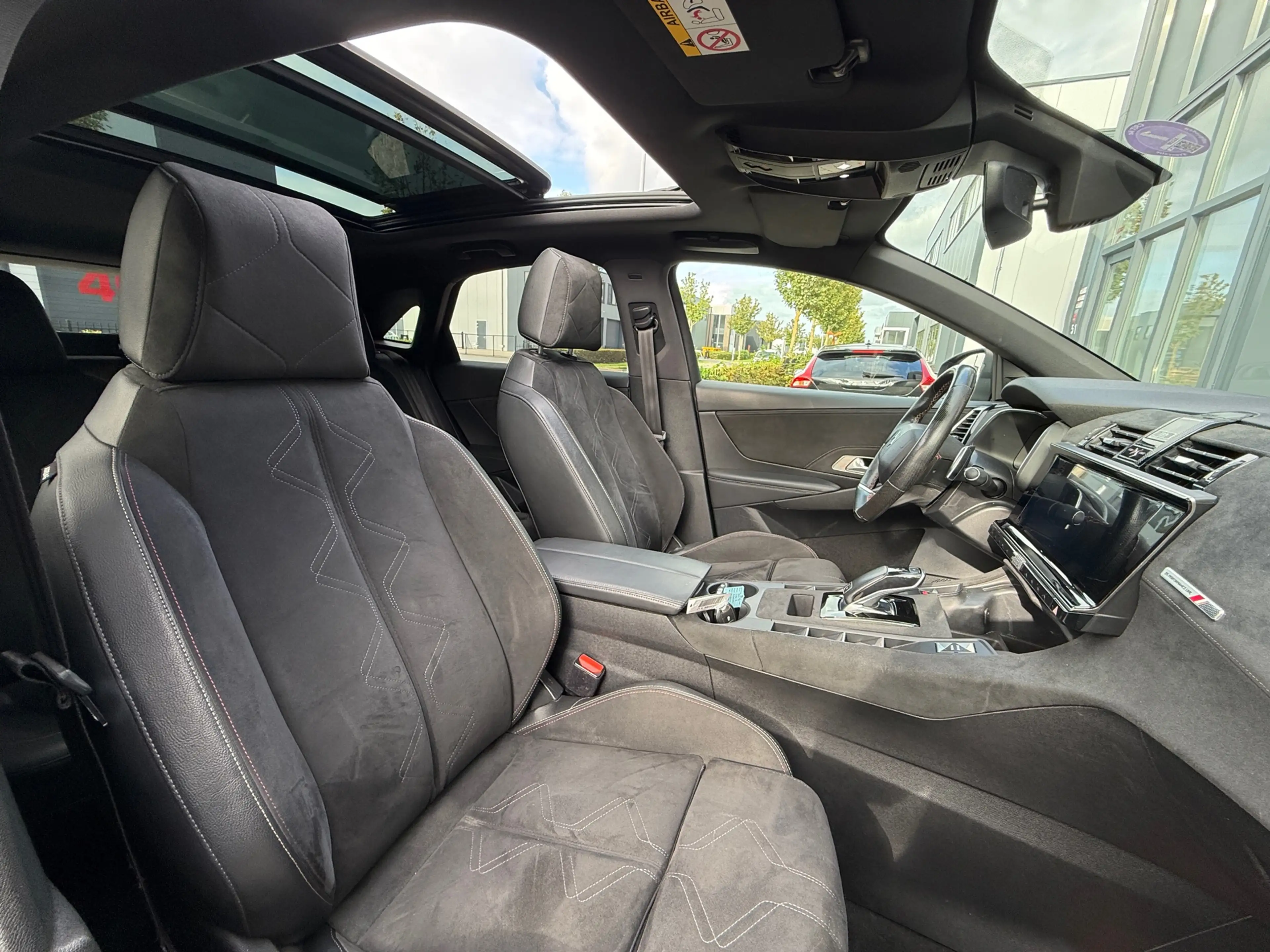 DS Automobiles DS 7 Crossback 1.6 PureTech Performance Line / LEUKE OPTIES — photo 2