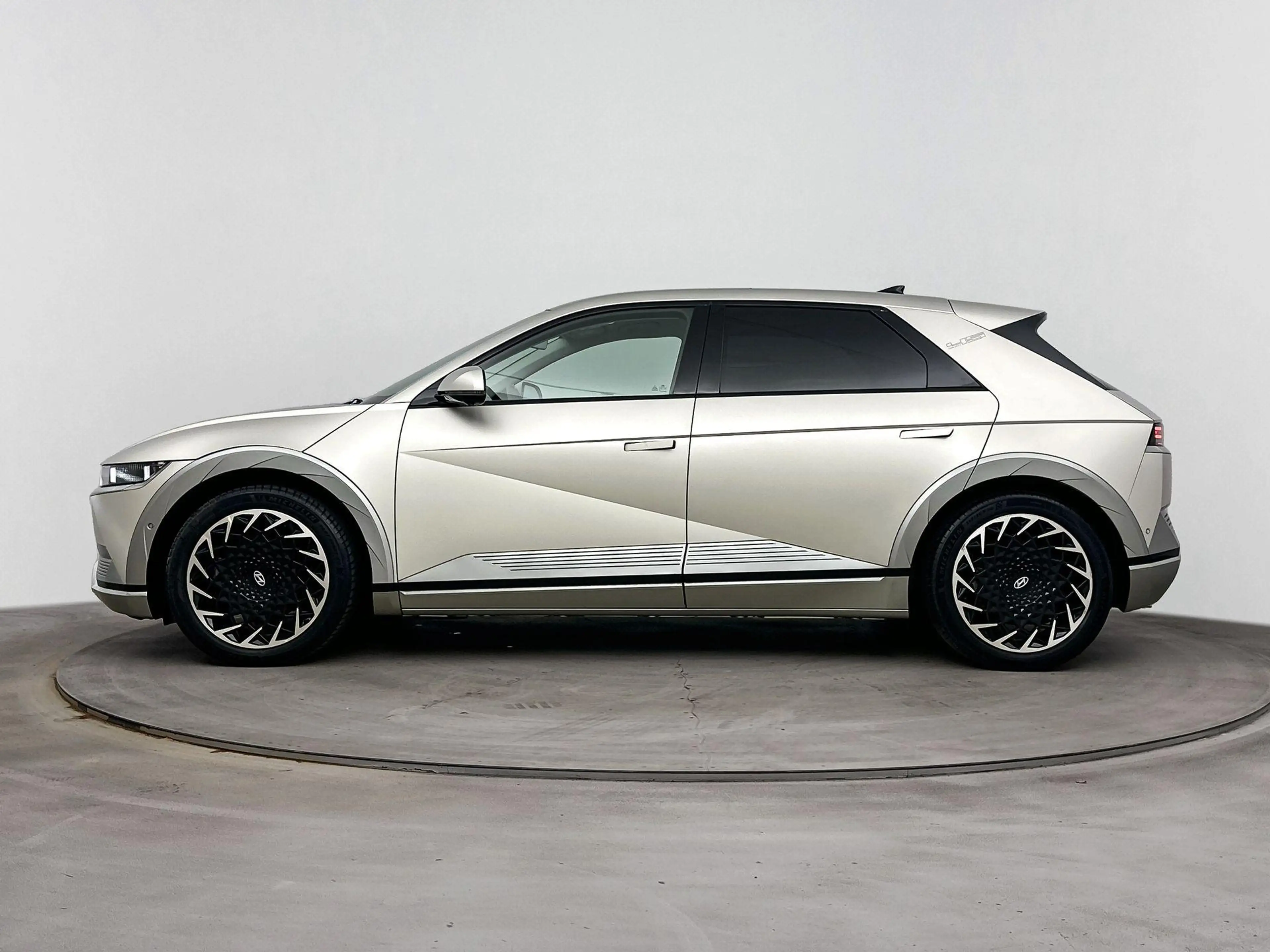 Hyundai IONIQ 5 Project 45 AWD 73kWh | SOH 95% | zonnepanelen! | s — photo 4