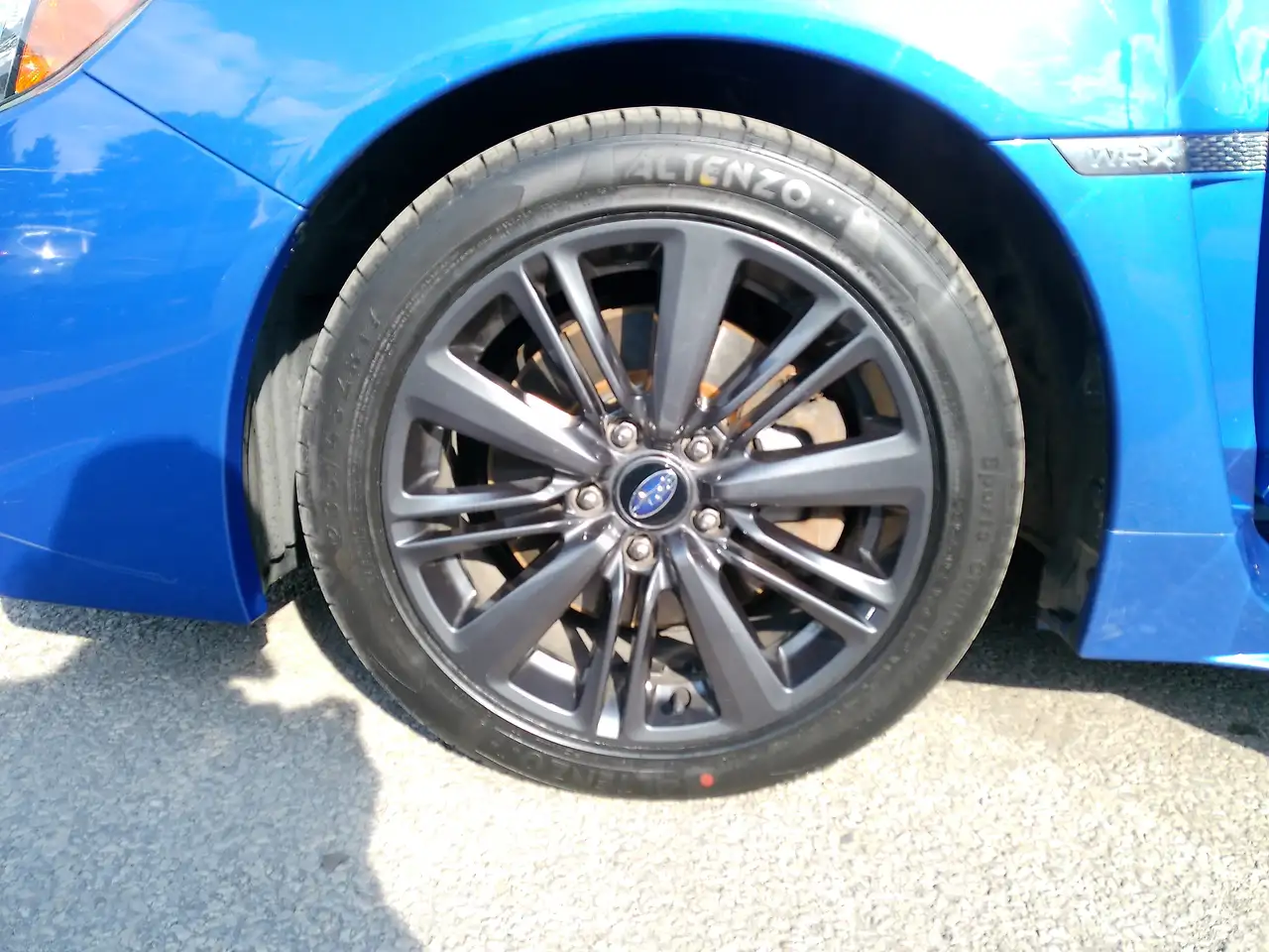 Subaru WRX снимка Subaru WRX