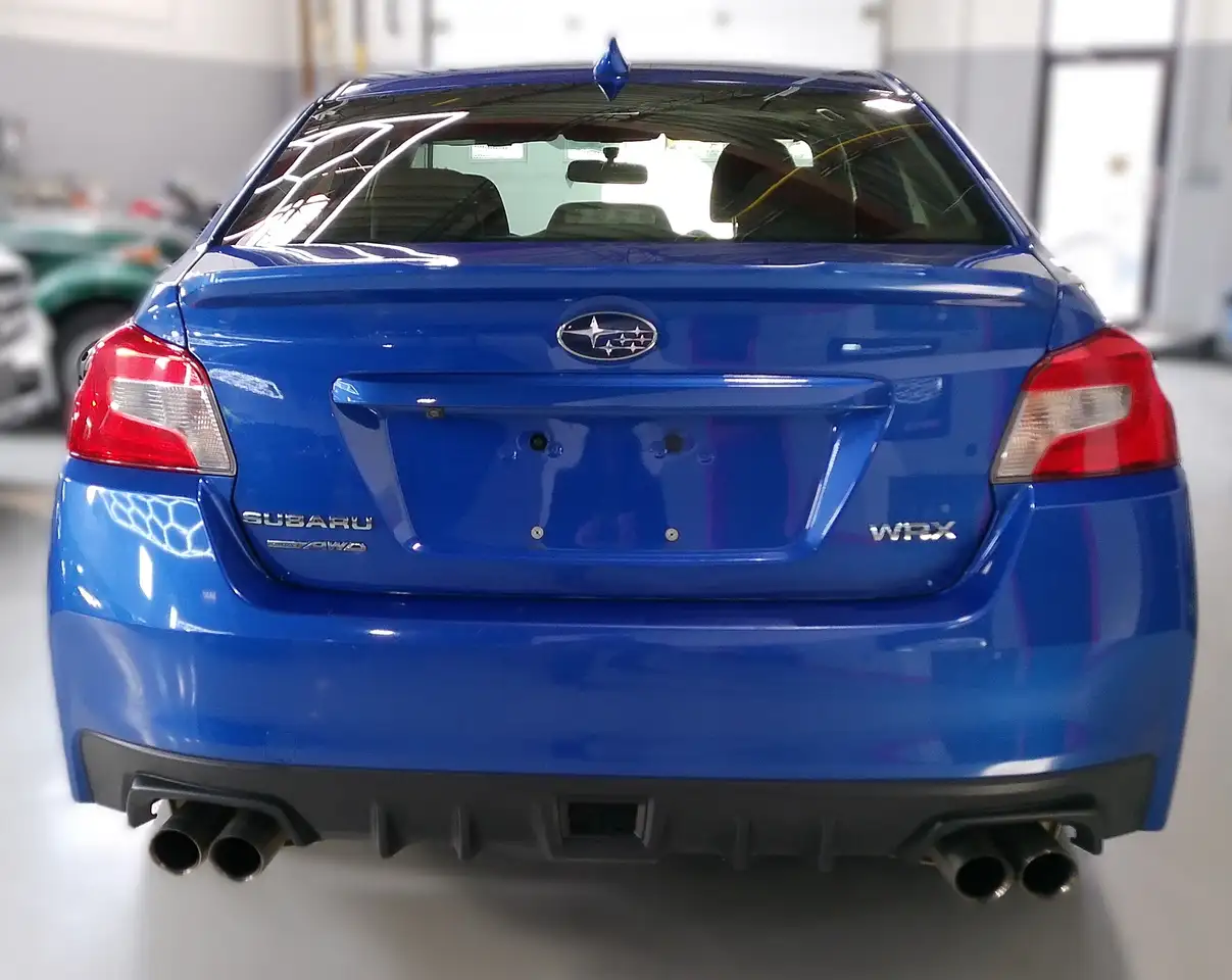 Subaru WRX снимка Subaru WRX