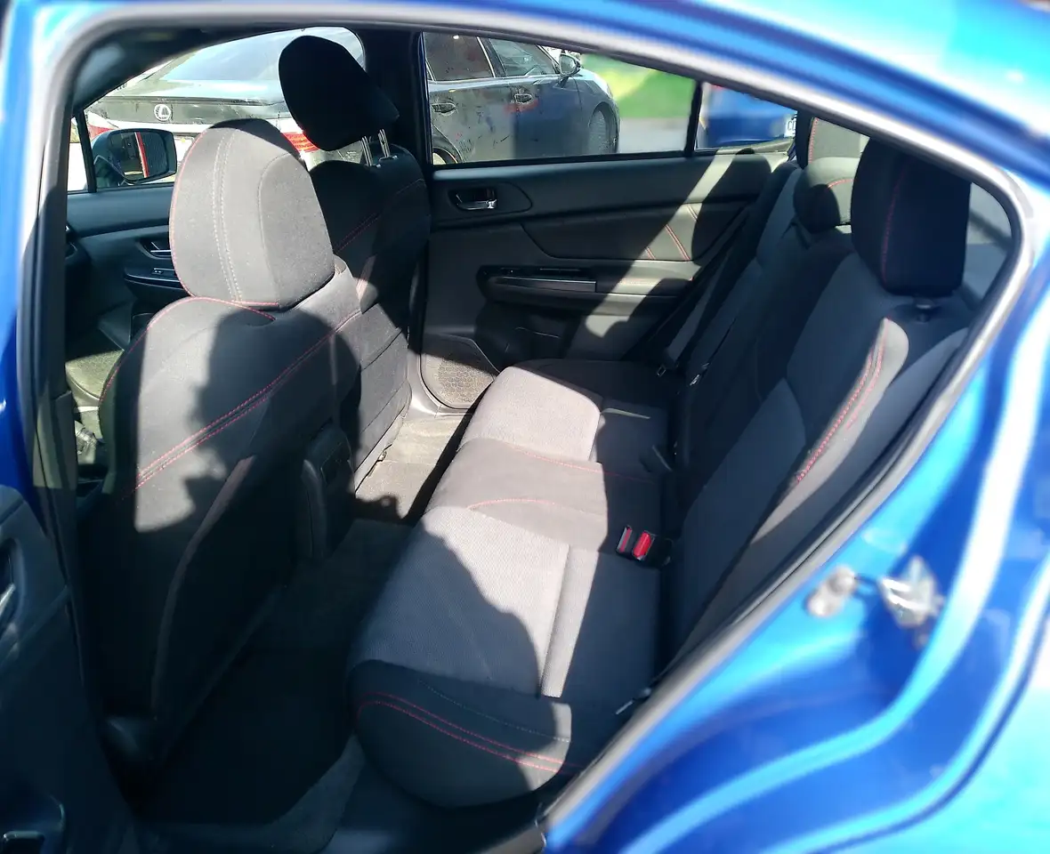 Subaru WRX снимка Subaru WRX