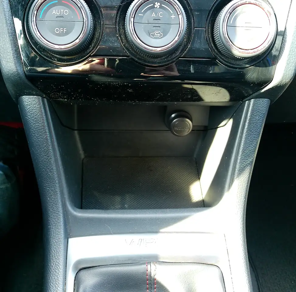 Subaru WRX снимка Subaru WRX