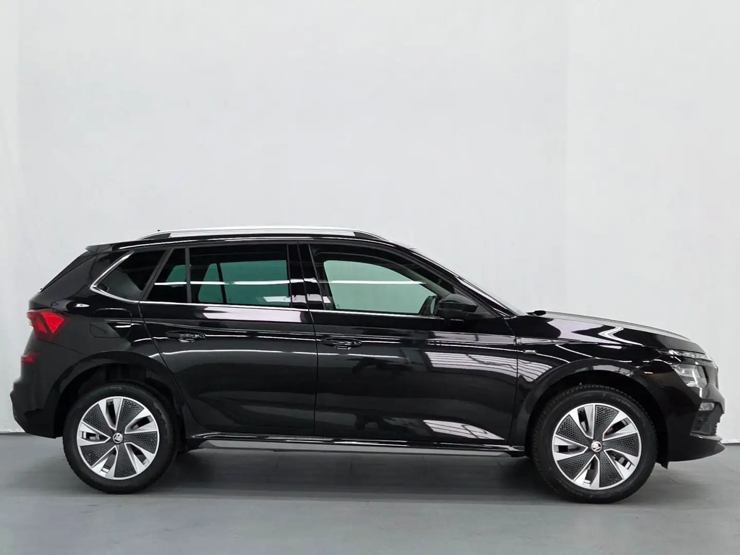 Skoda Kamiq 1.0 TSI Selection DSG LED ACC KEYLESS KAMERA Schwarz - 2