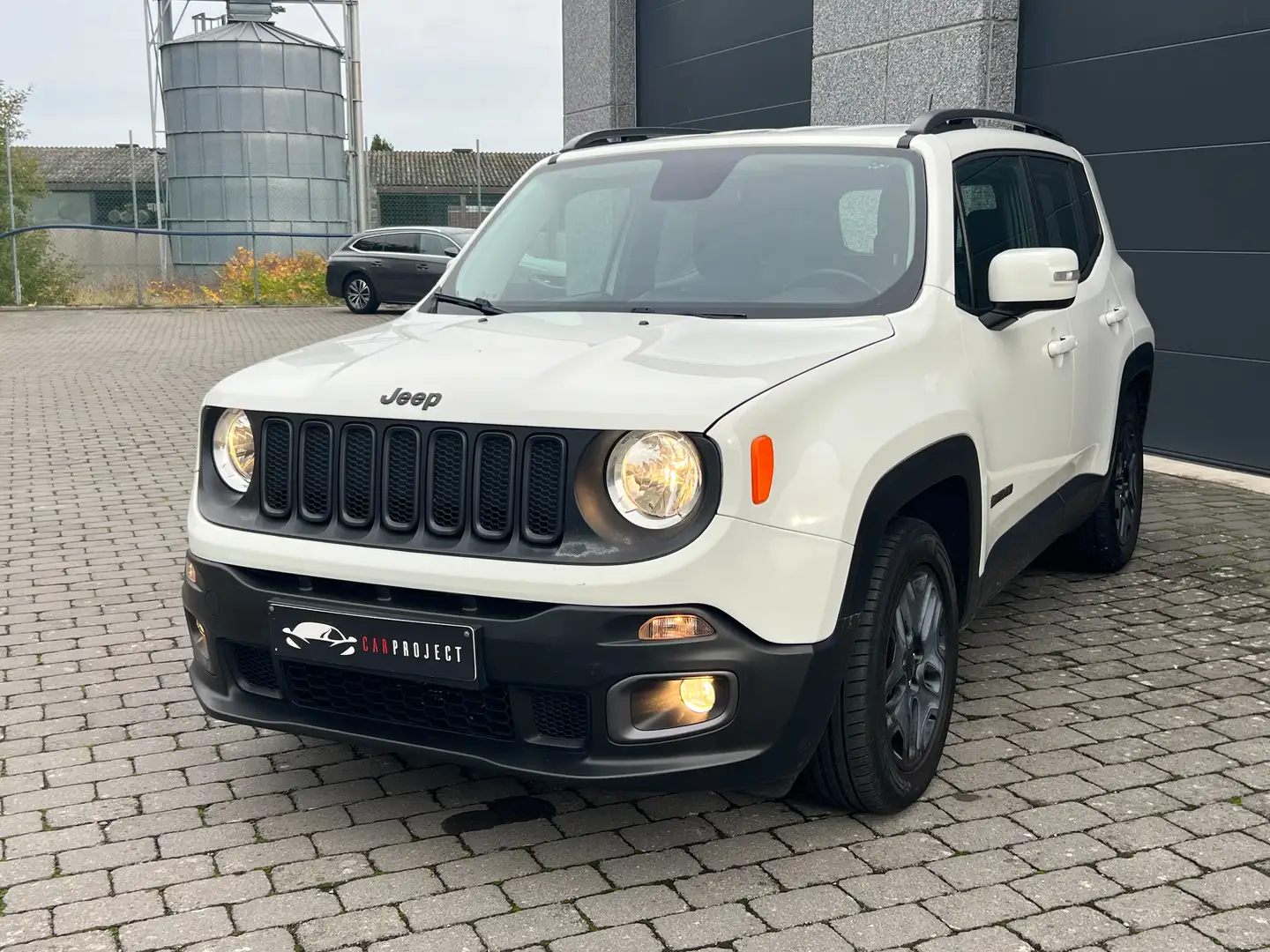 Jeep Renegade Renegade 1.4 Turbo **MARCHAND ou EXPORT** PDC /GPS Blanc - 1