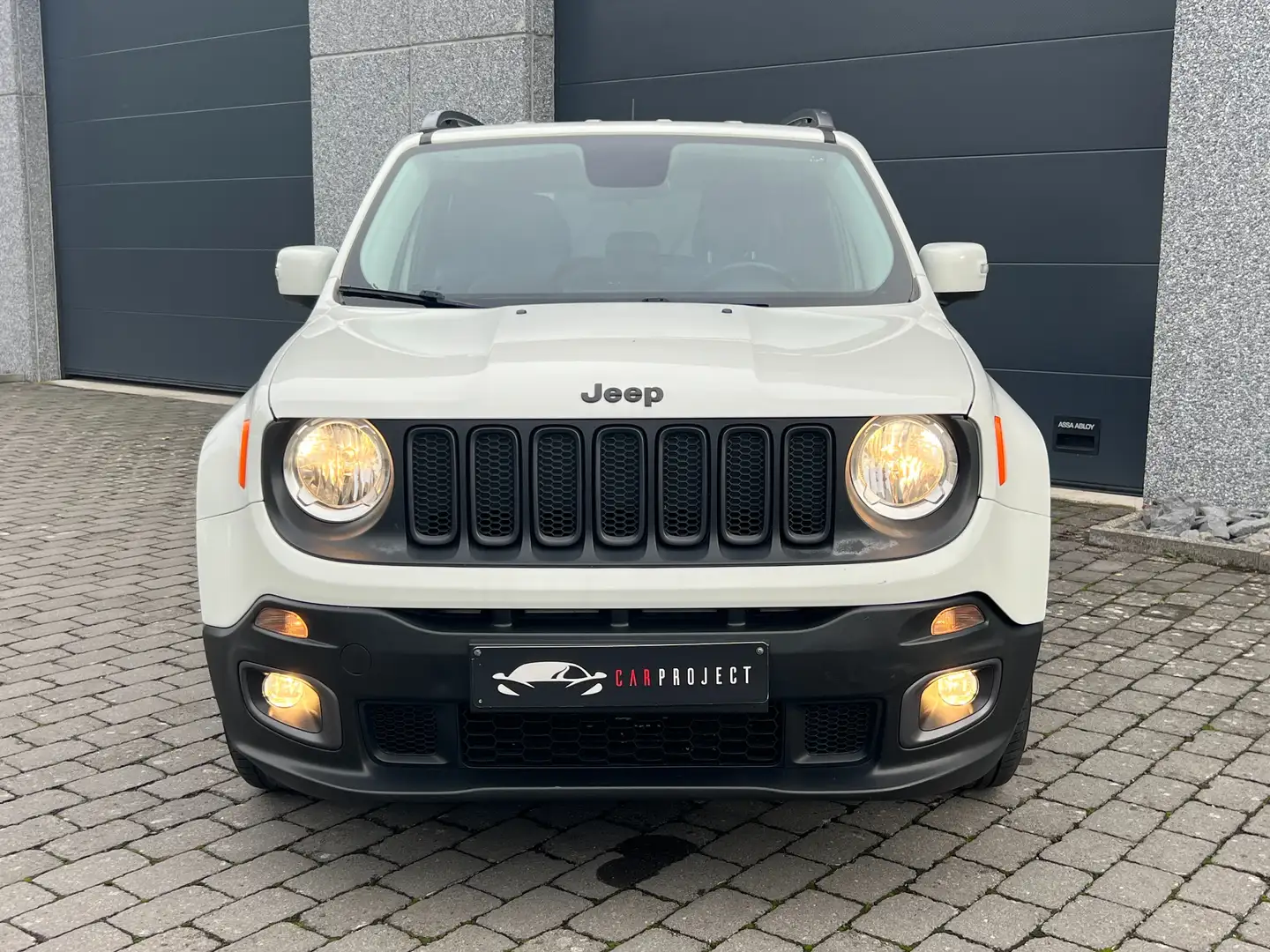 Jeep Renegade Renegade 1.4 Turbo **MARCHAND ou EXPORT** PDC /GPS Blanc - 2