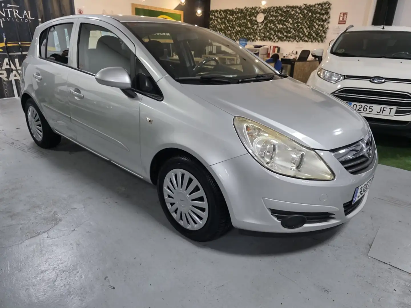 Opel Corsa 1.2 16v Essentia Gris - 1