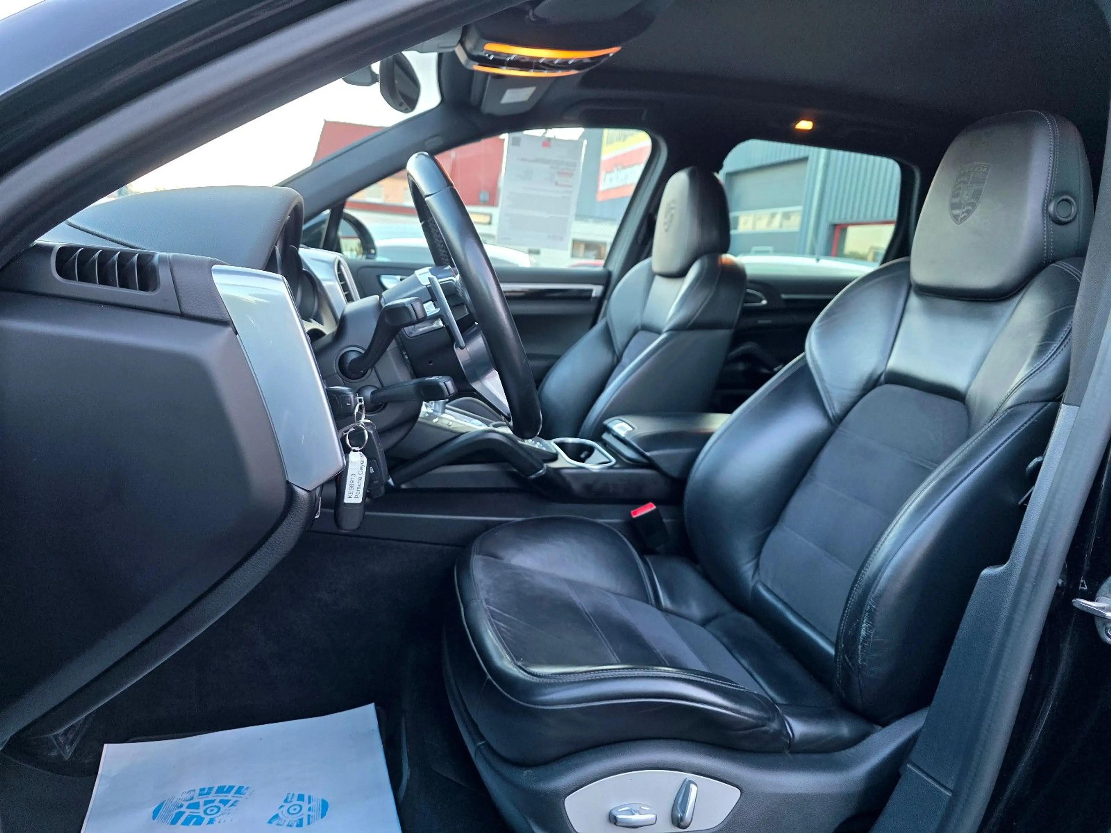 Porsche Cayenne Diesel Platinum Edit. 1.Hand/Pano./StdHz — photo 10