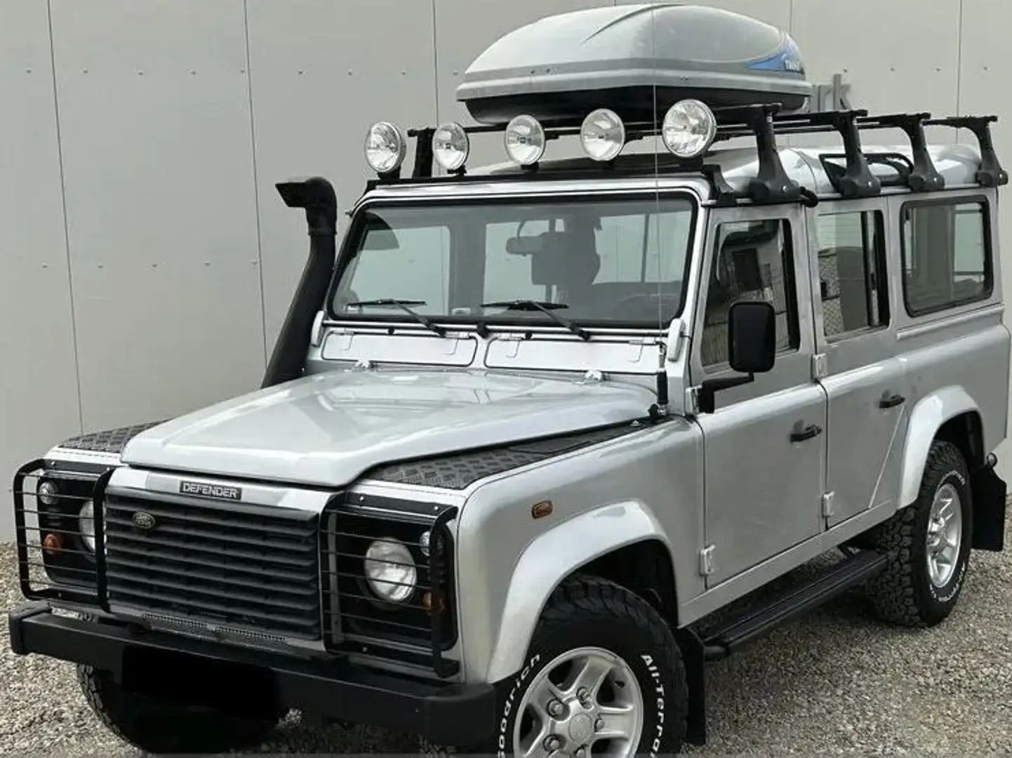 Land Rover Defender 110 Station Wagon SE Argent - 1