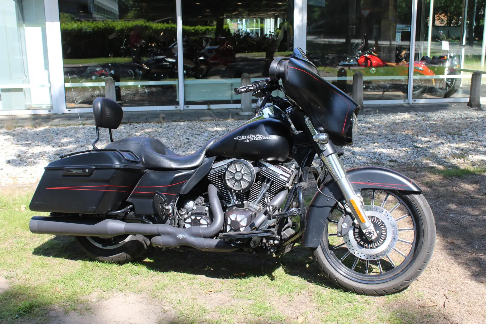 Harley-Davidson Street Glide FLH-X Street-Glide Special Černá - 1