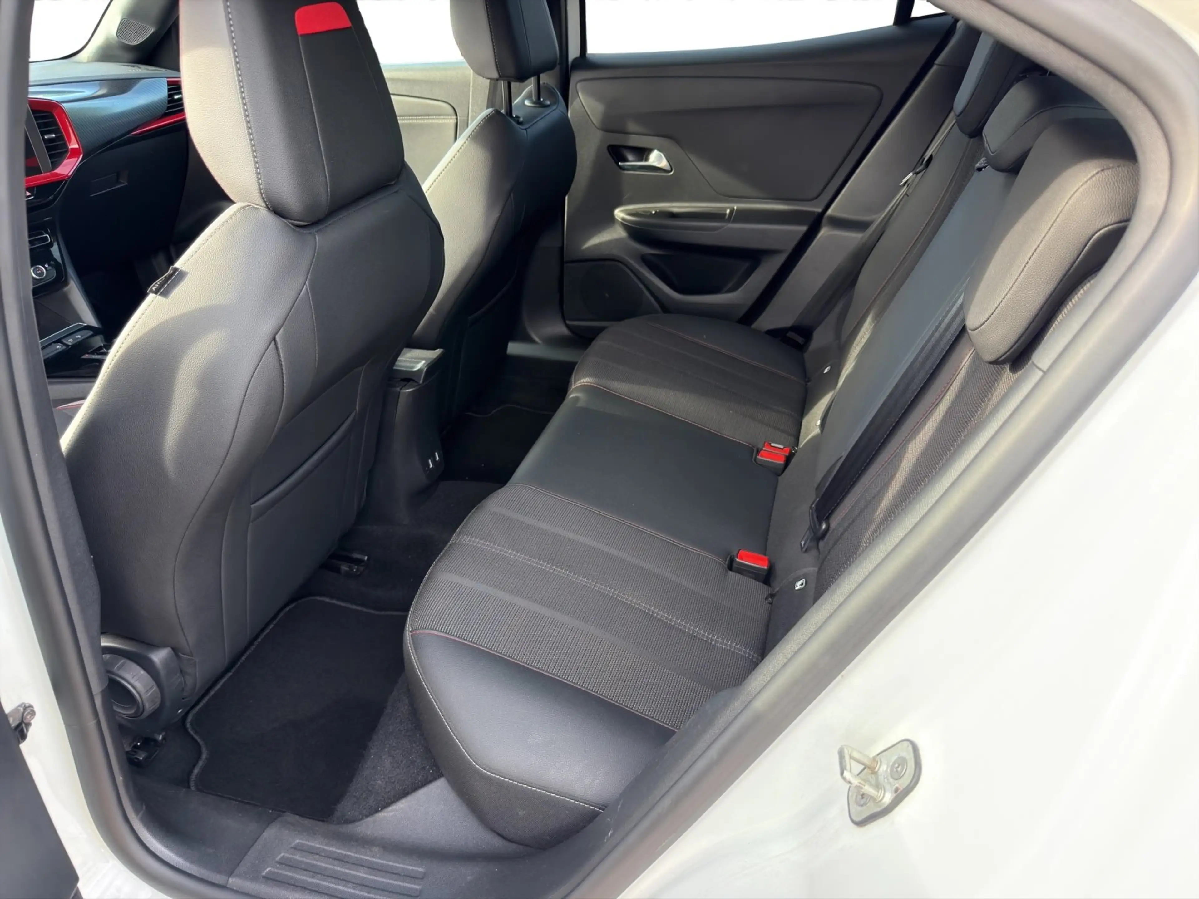 Opel Mokka-E Mokka e GS Line Kam.+KeyLess+LED+SHZ+LM+PDC+AUT — photo 11