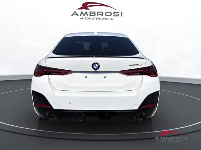 BMW 4 Series view 8