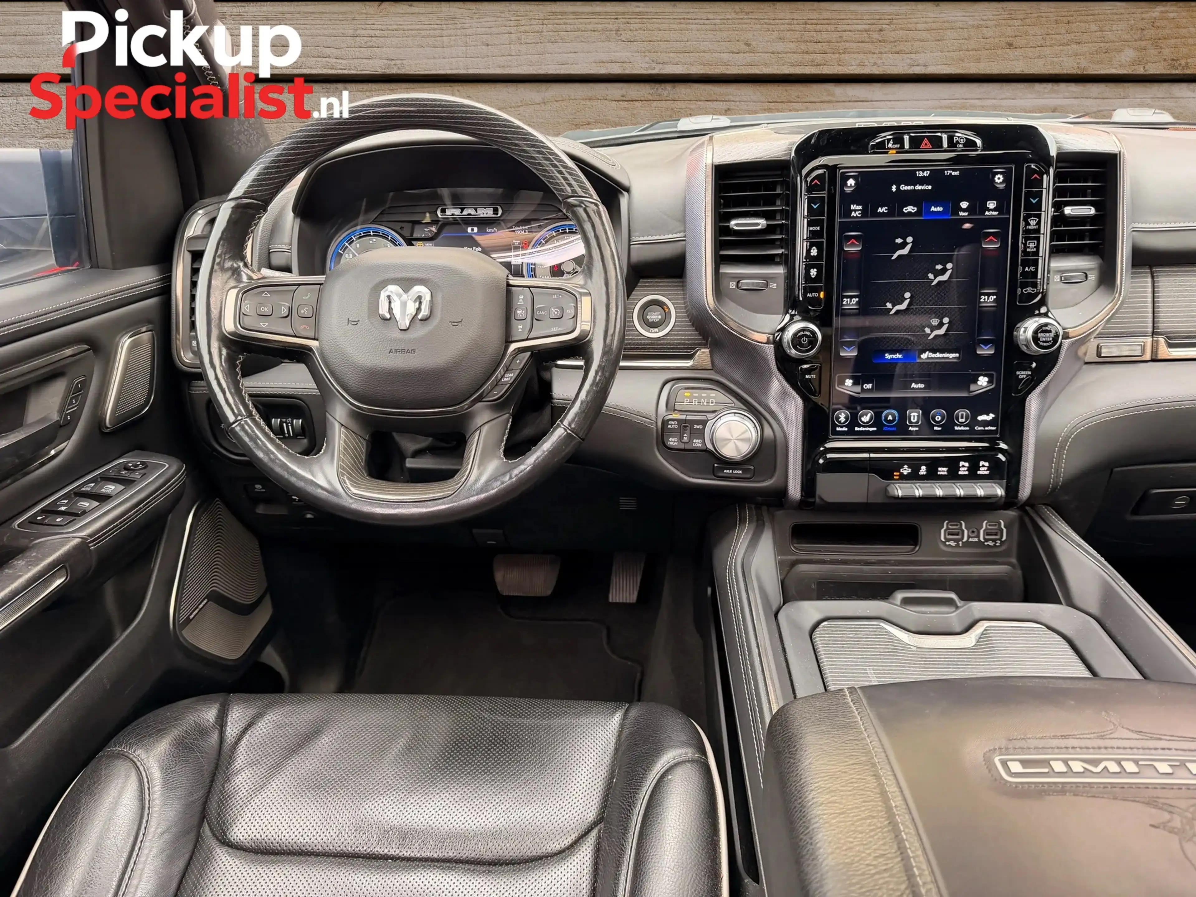 Dodge RAM 1500 5.7 V8 4x4 Crew Cab Limited , WIDE BODY , FUS — photo 12
