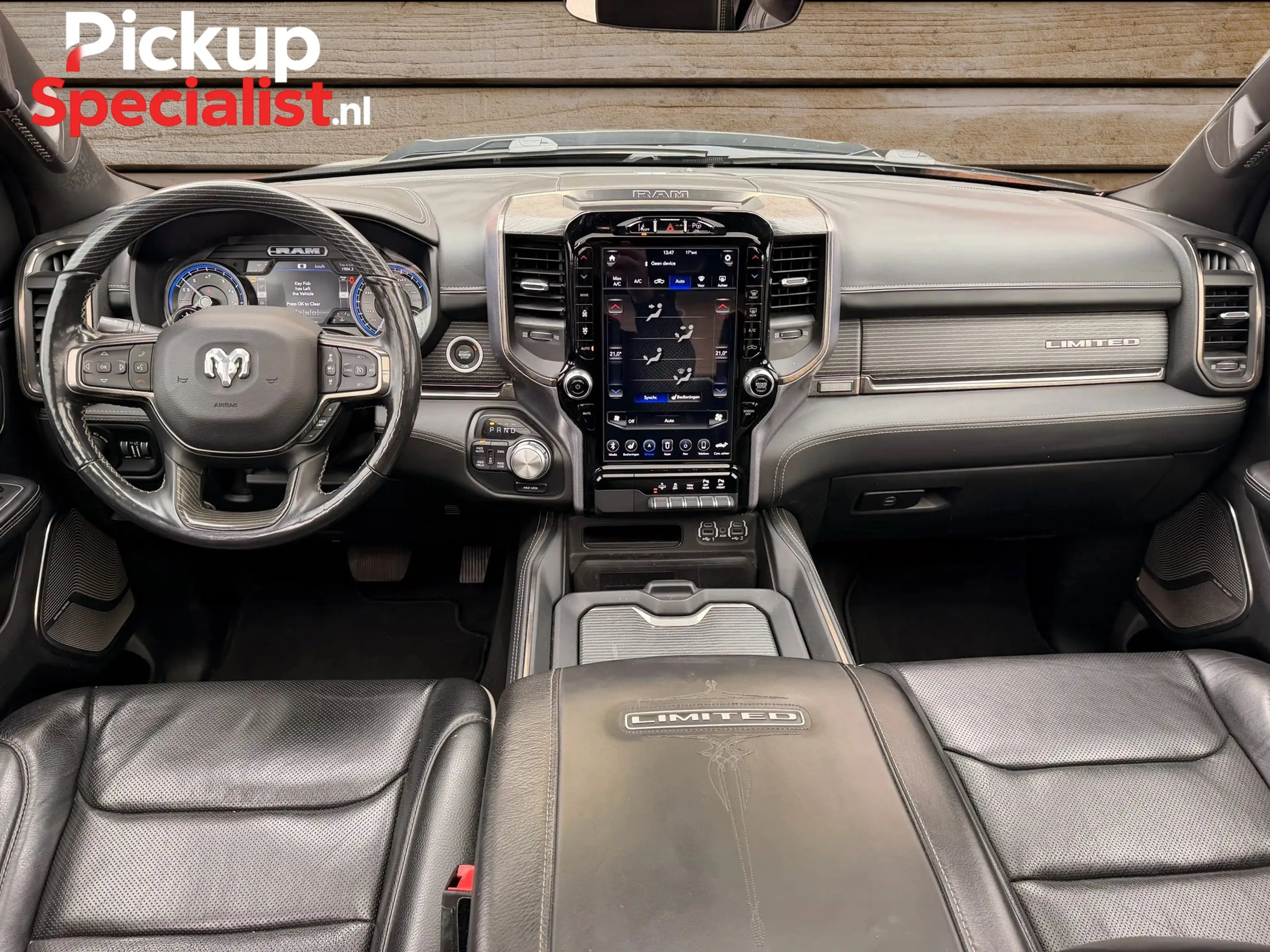 Dodge RAM 1500 5.7 V8 4x4 Crew Cab Limited , WIDE BODY , FUS — photo 2